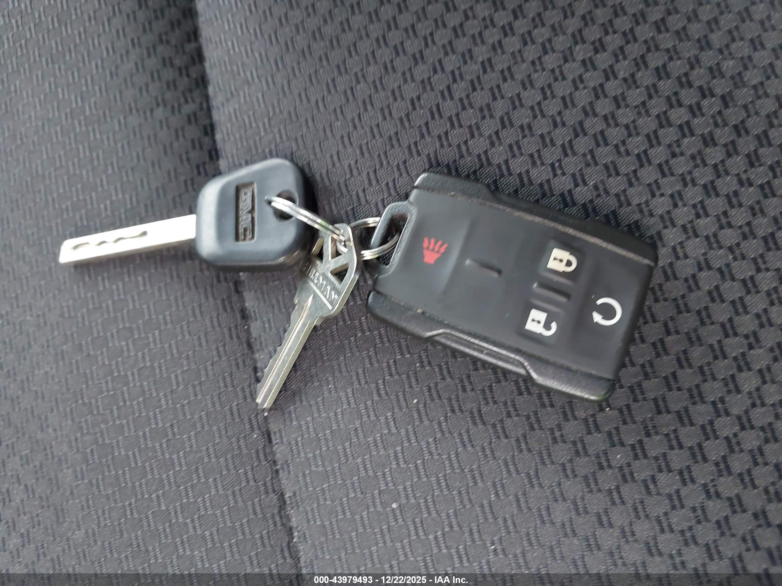 GMC SIERRA image 11