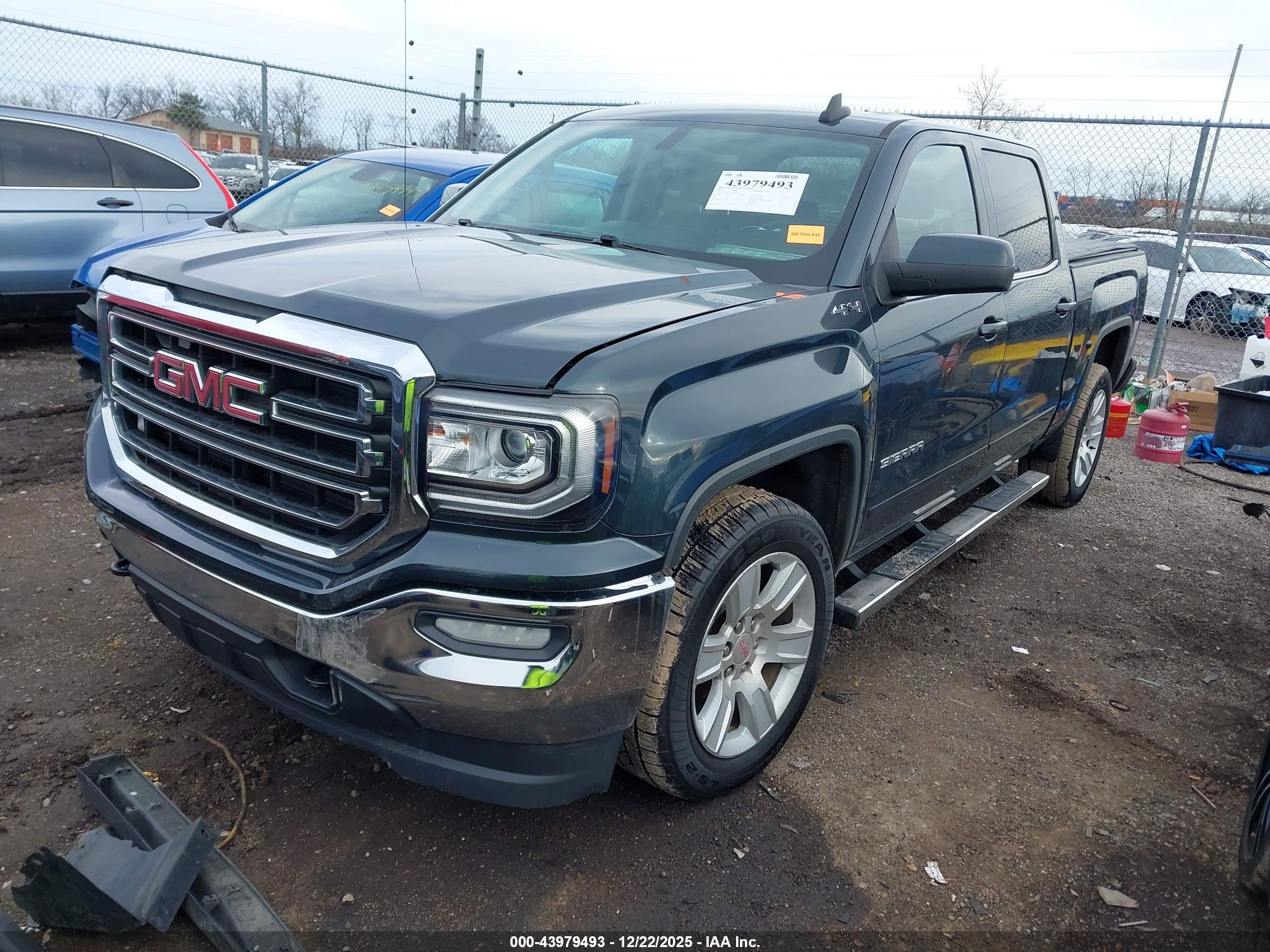 GMC SIERRA image 2