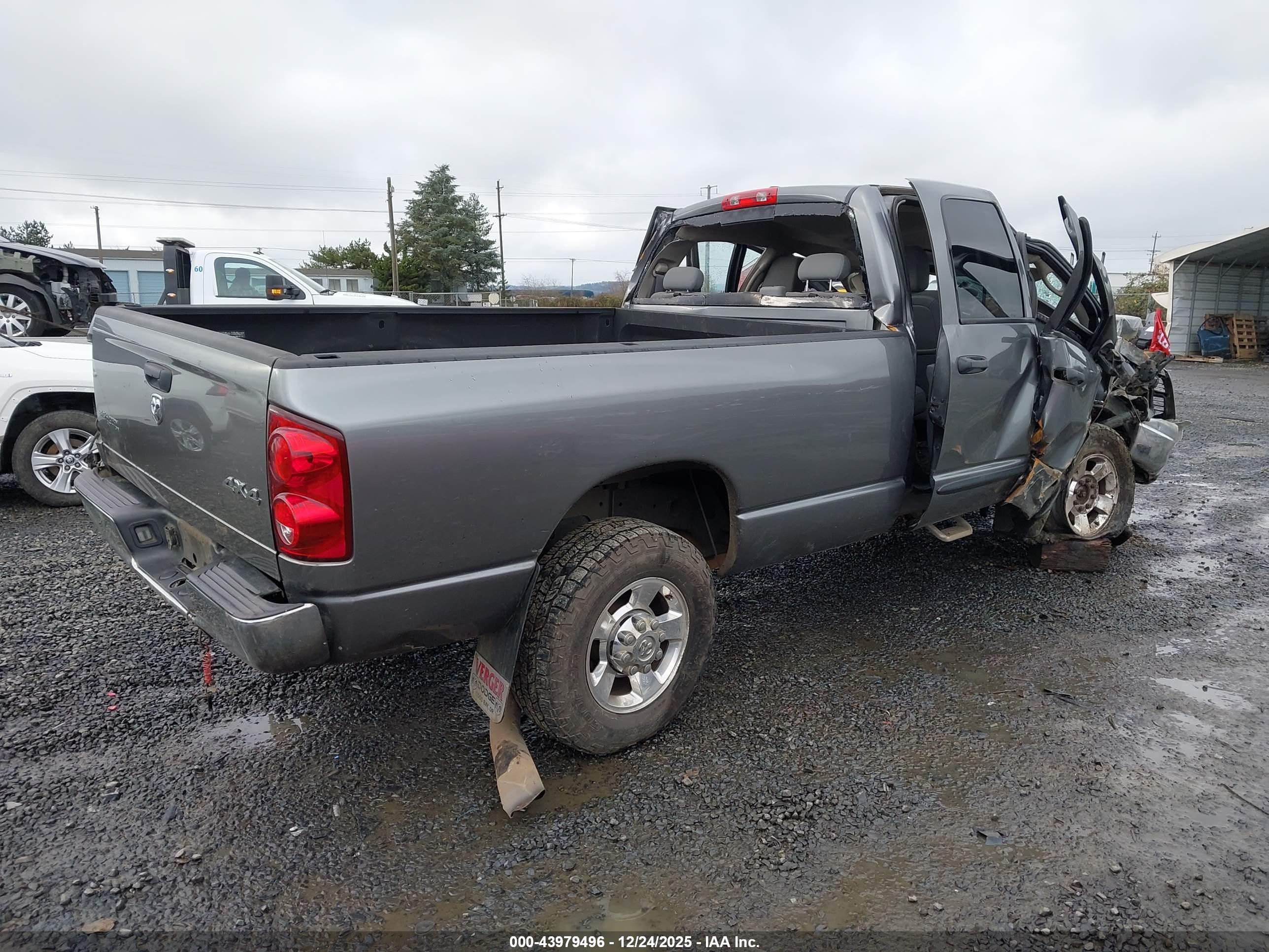 DODGE RAM image 4