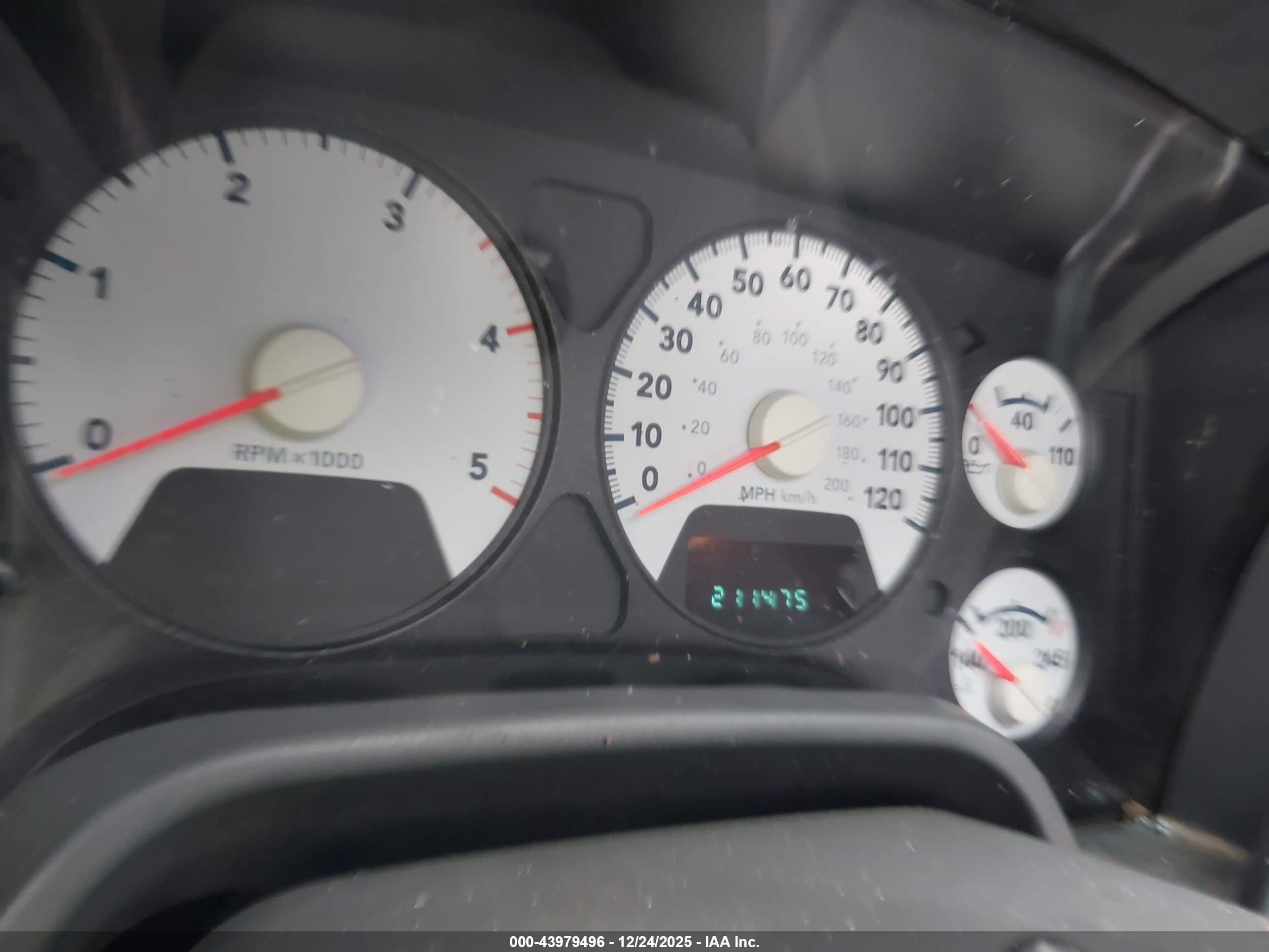 DODGE RAM image 7