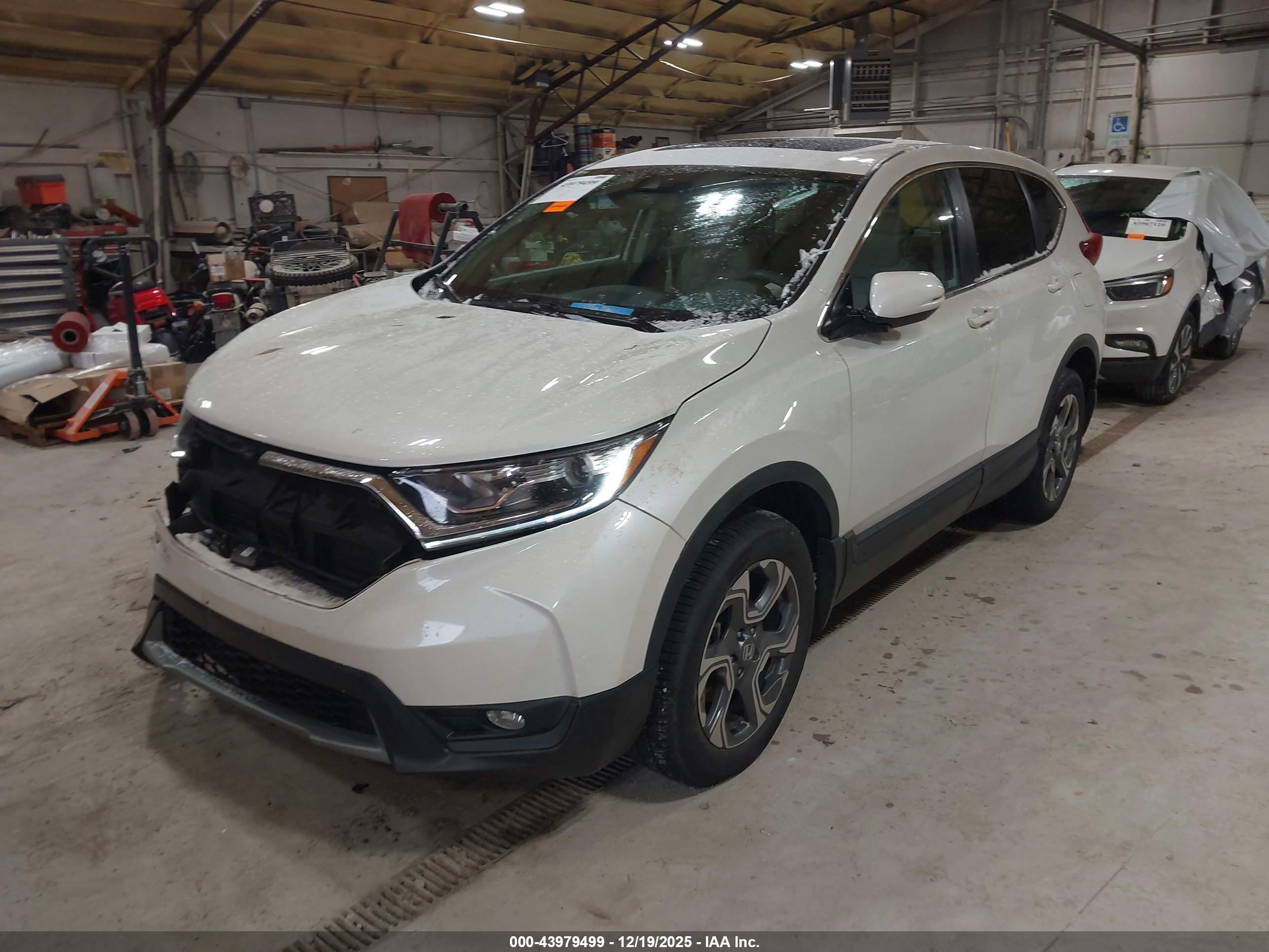 HONDA CR-V image 2