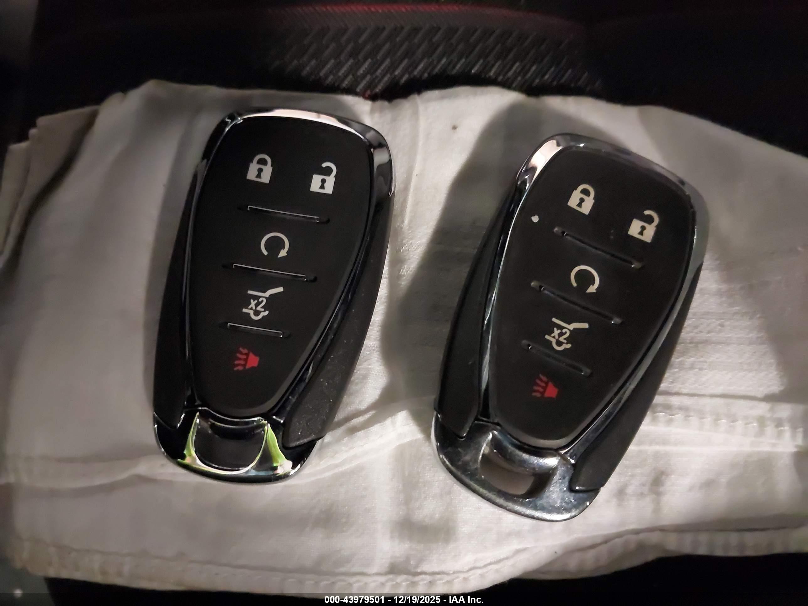CHEVROLET EQUINOX image 11
