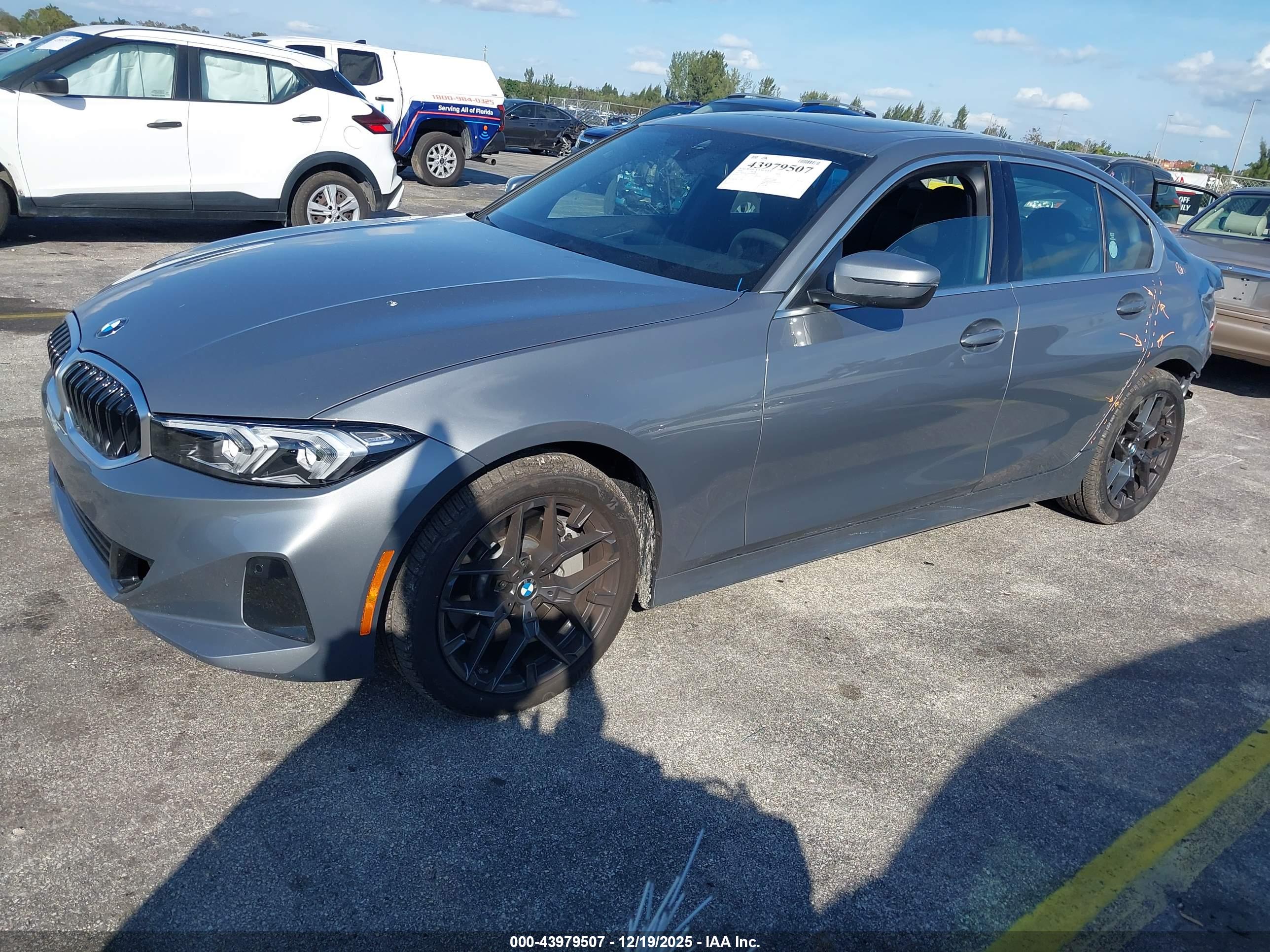 BMW 330I image 2