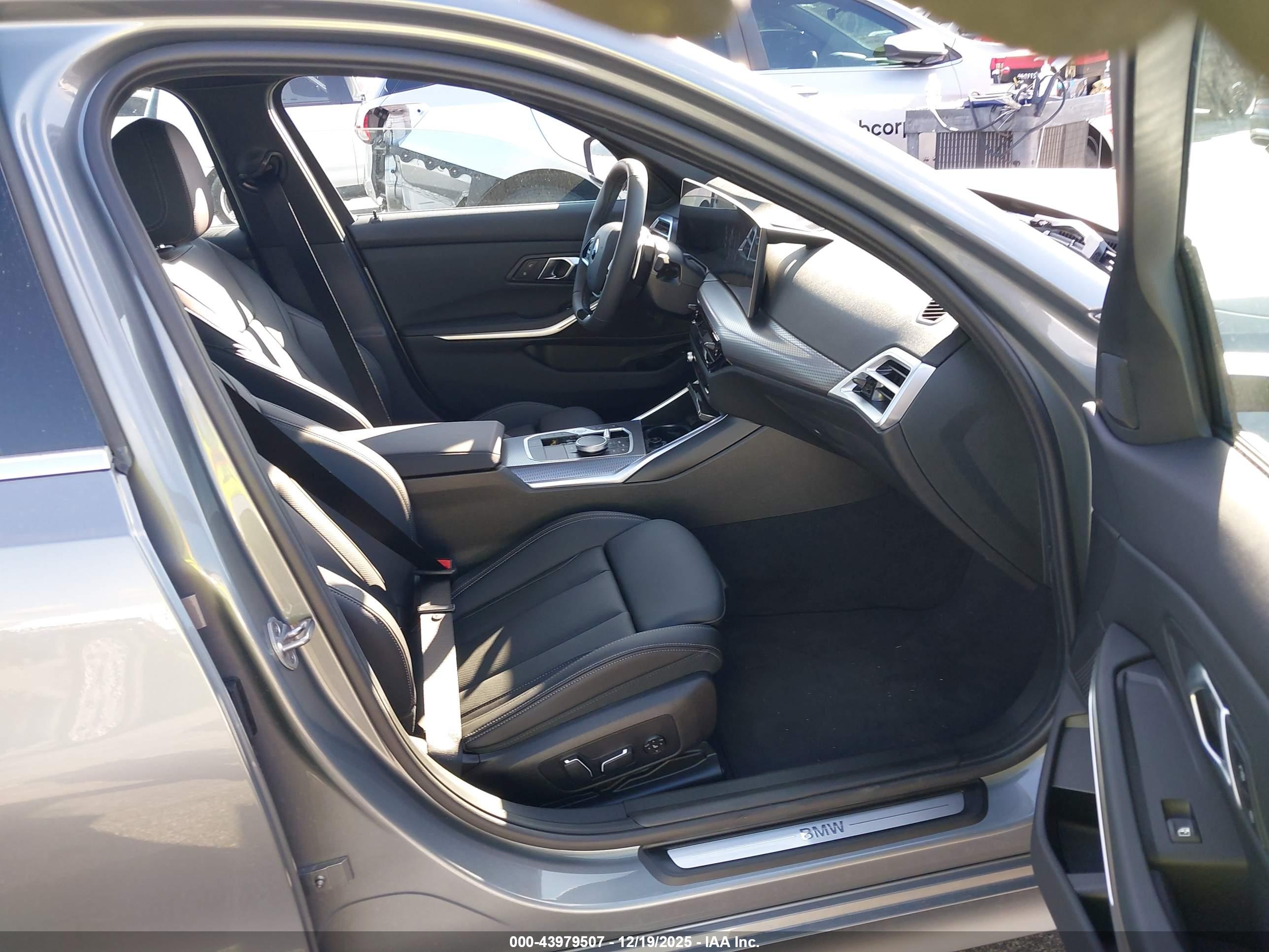 BMW 330I image 5