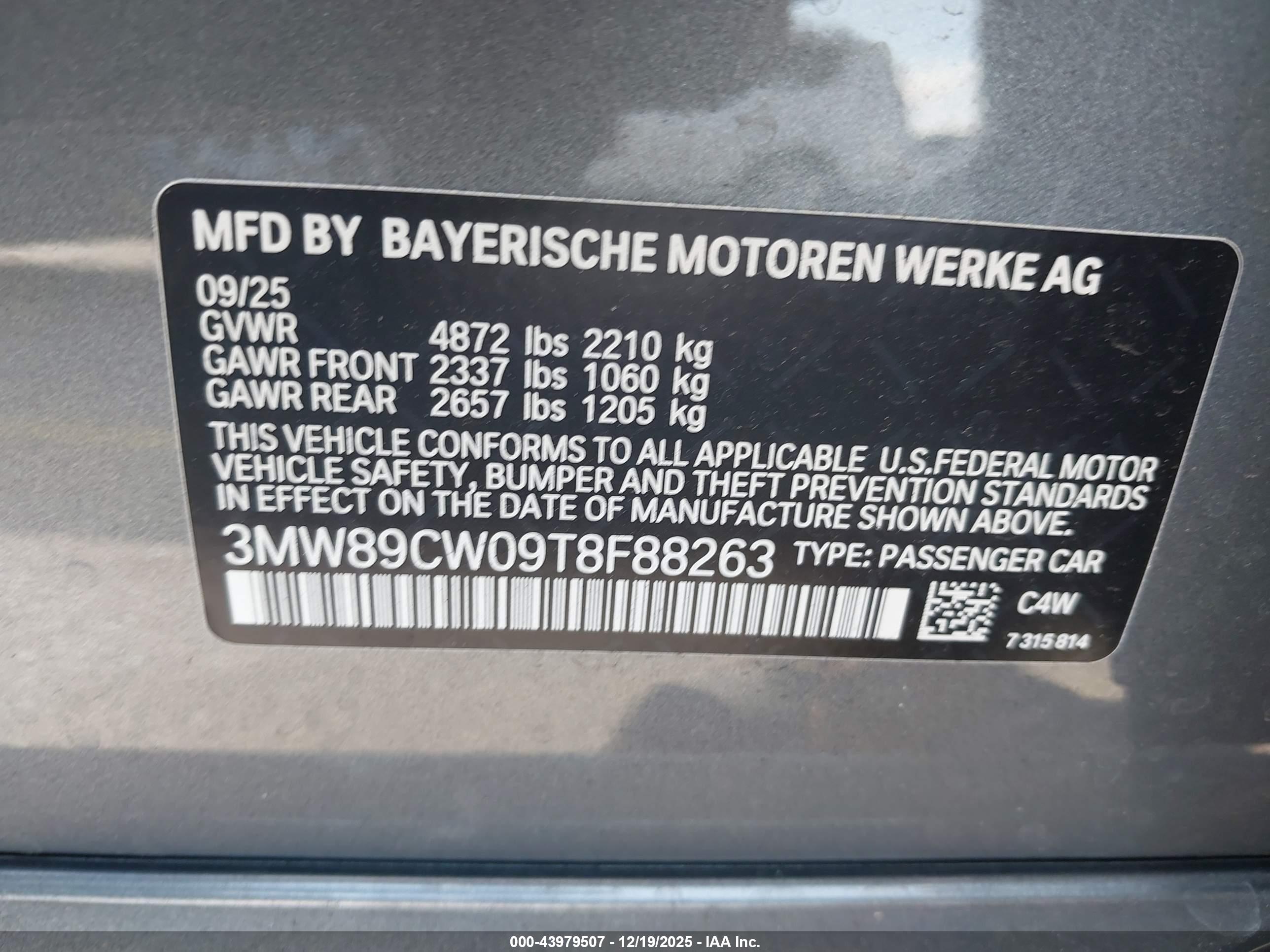 BMW 330I image 9