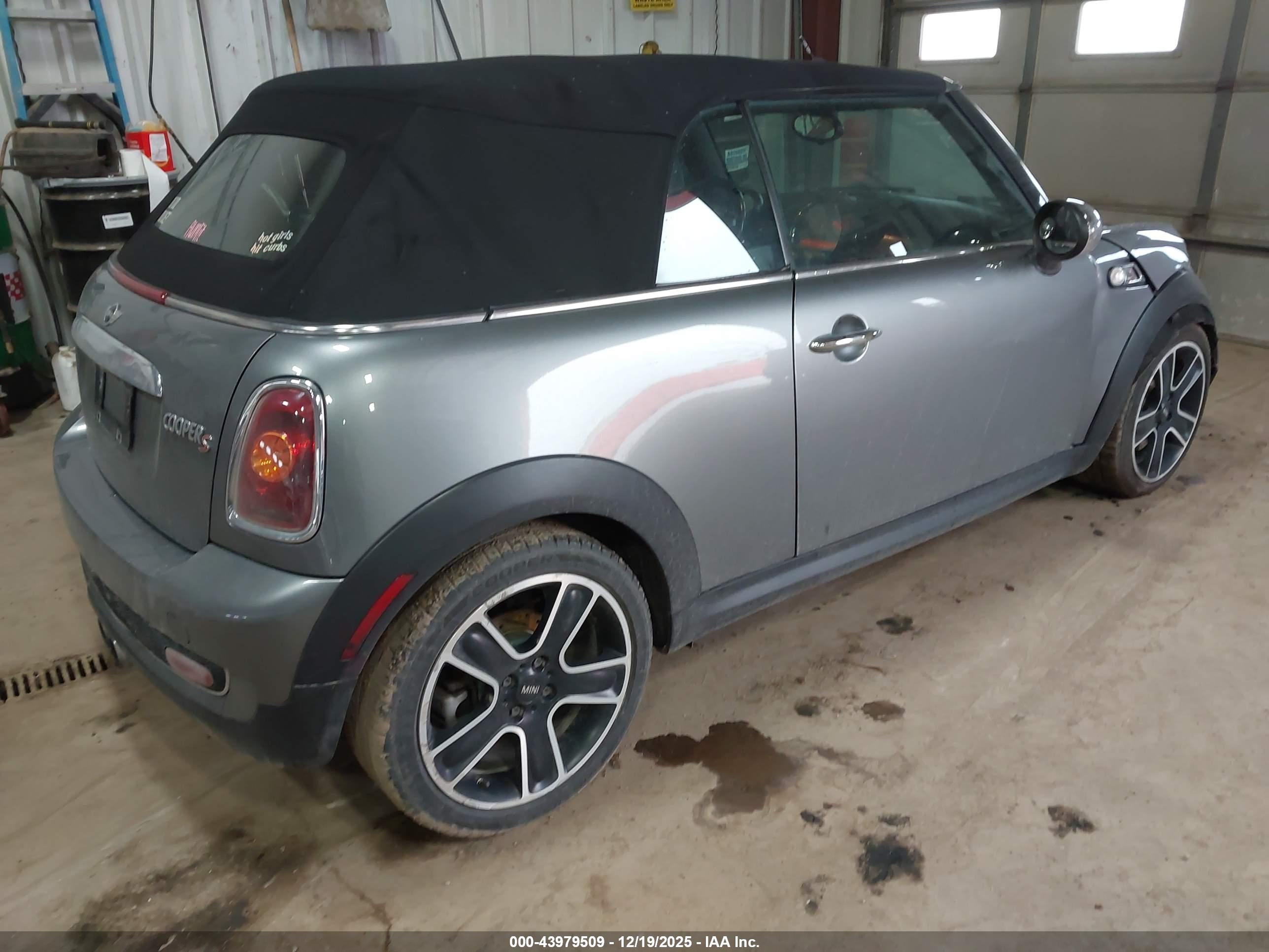 MINI COOPER image 4