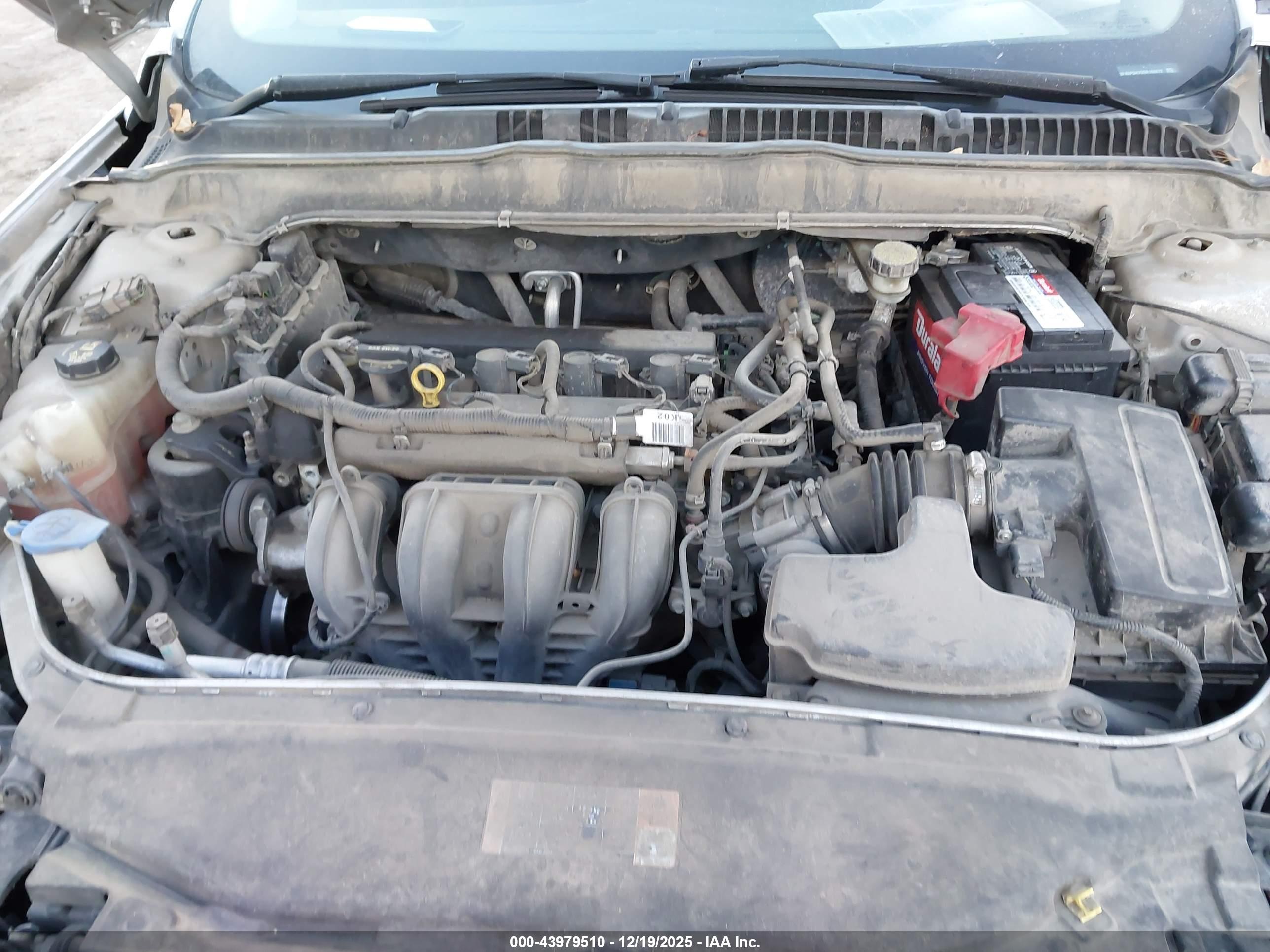 FORD FUSION image 10