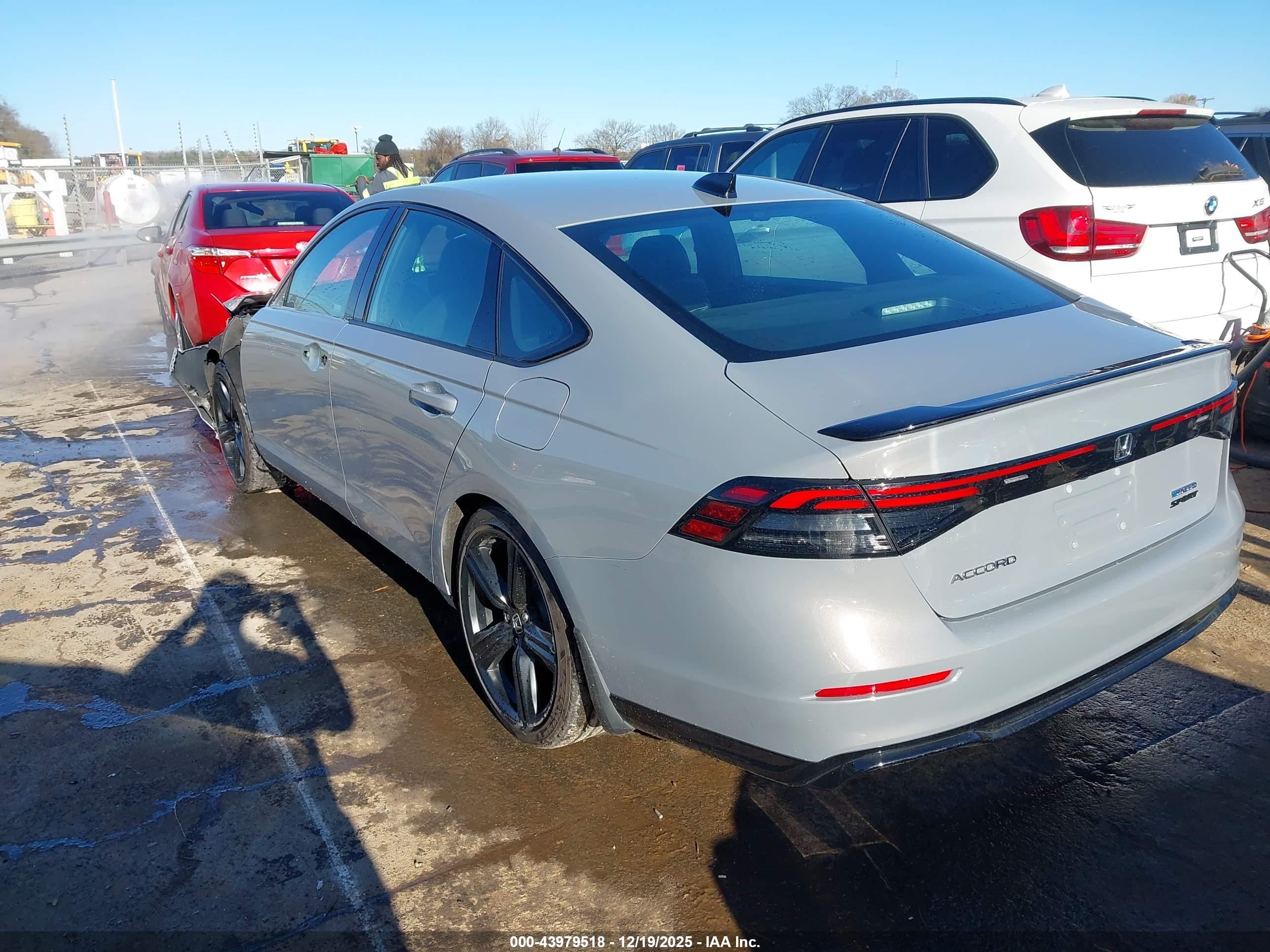 HONDA ACCORD image 3