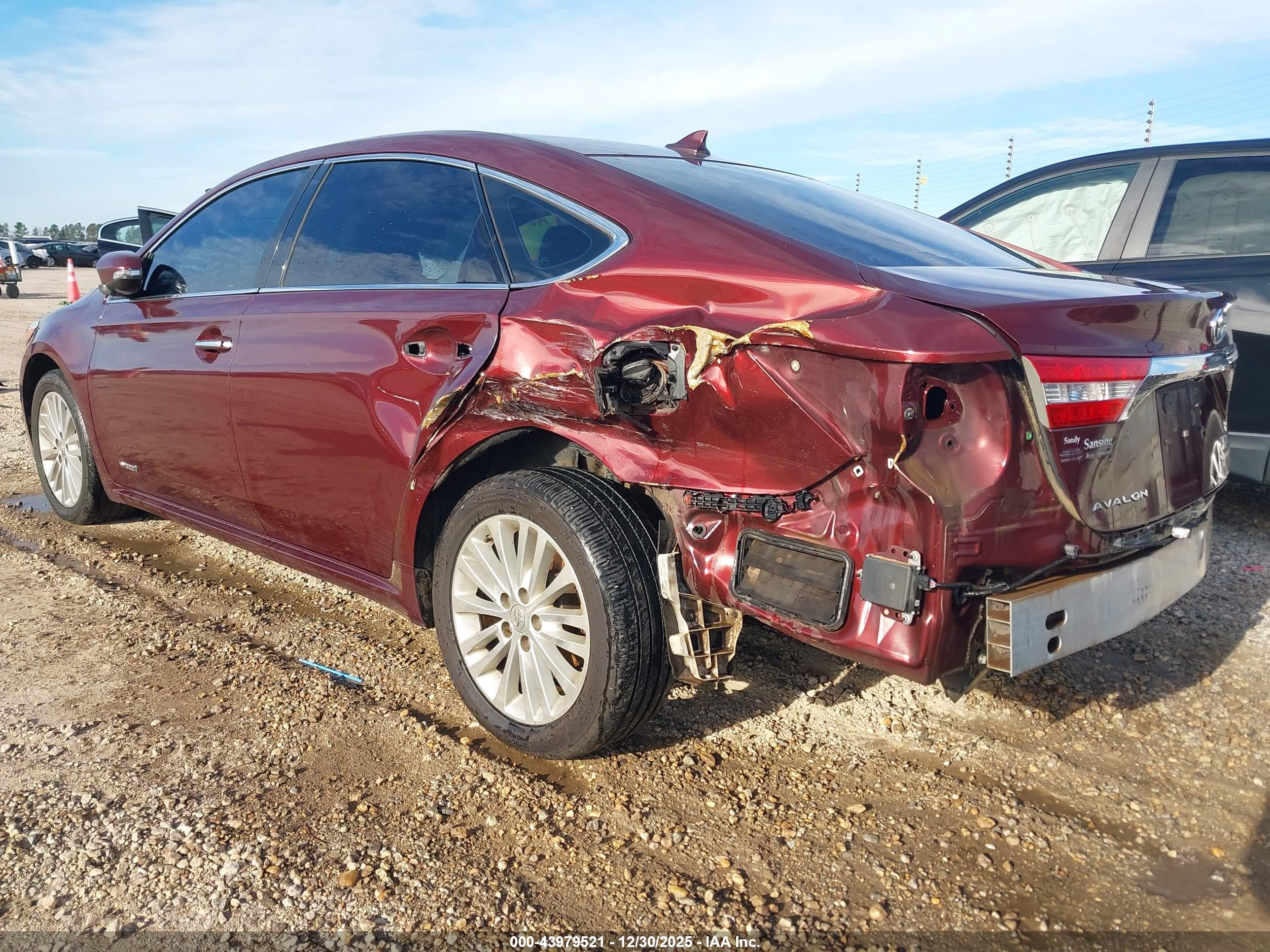 TOYOTA AVALON image 3