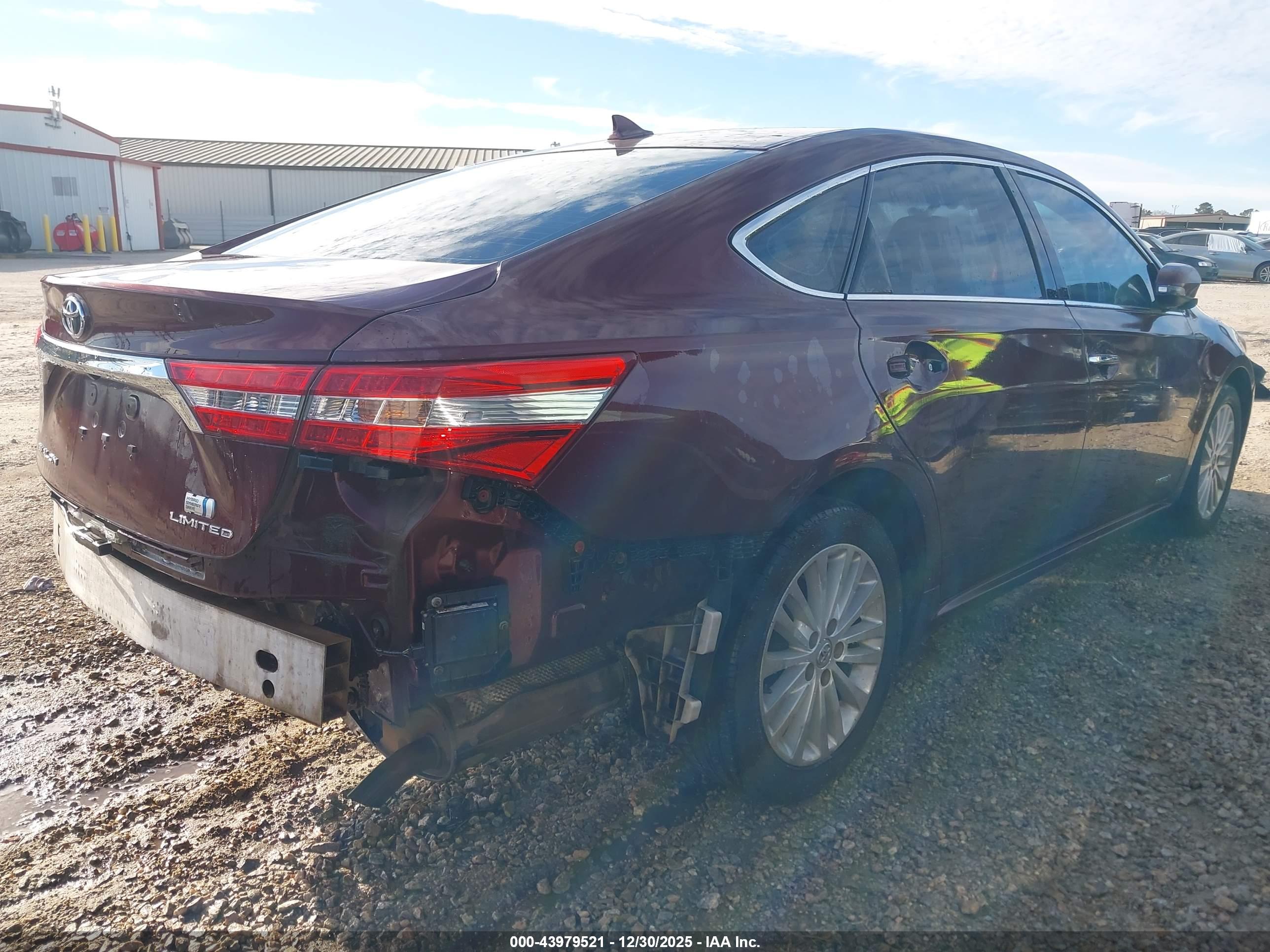 TOYOTA AVALON image 4