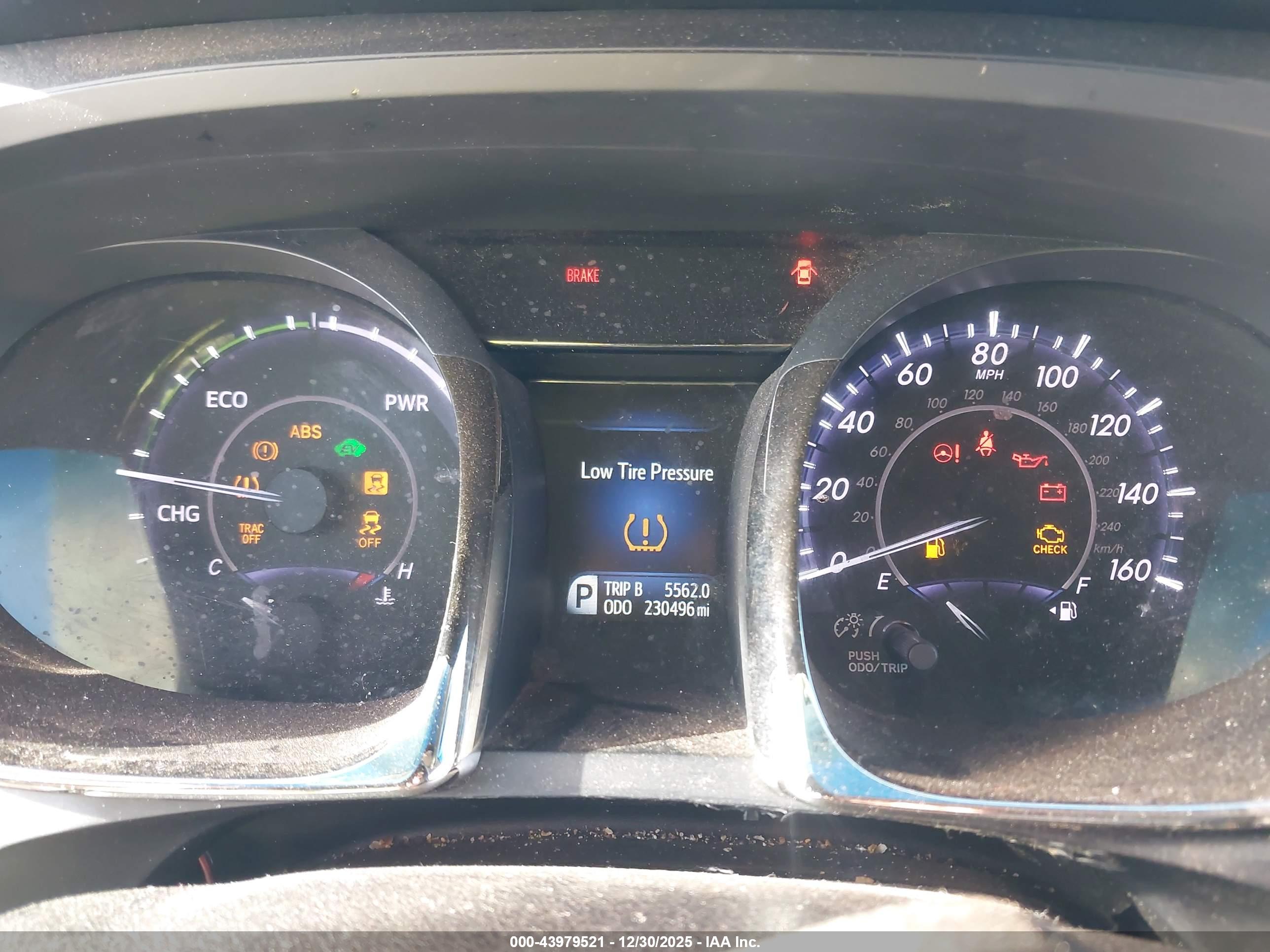 TOYOTA AVALON image 7