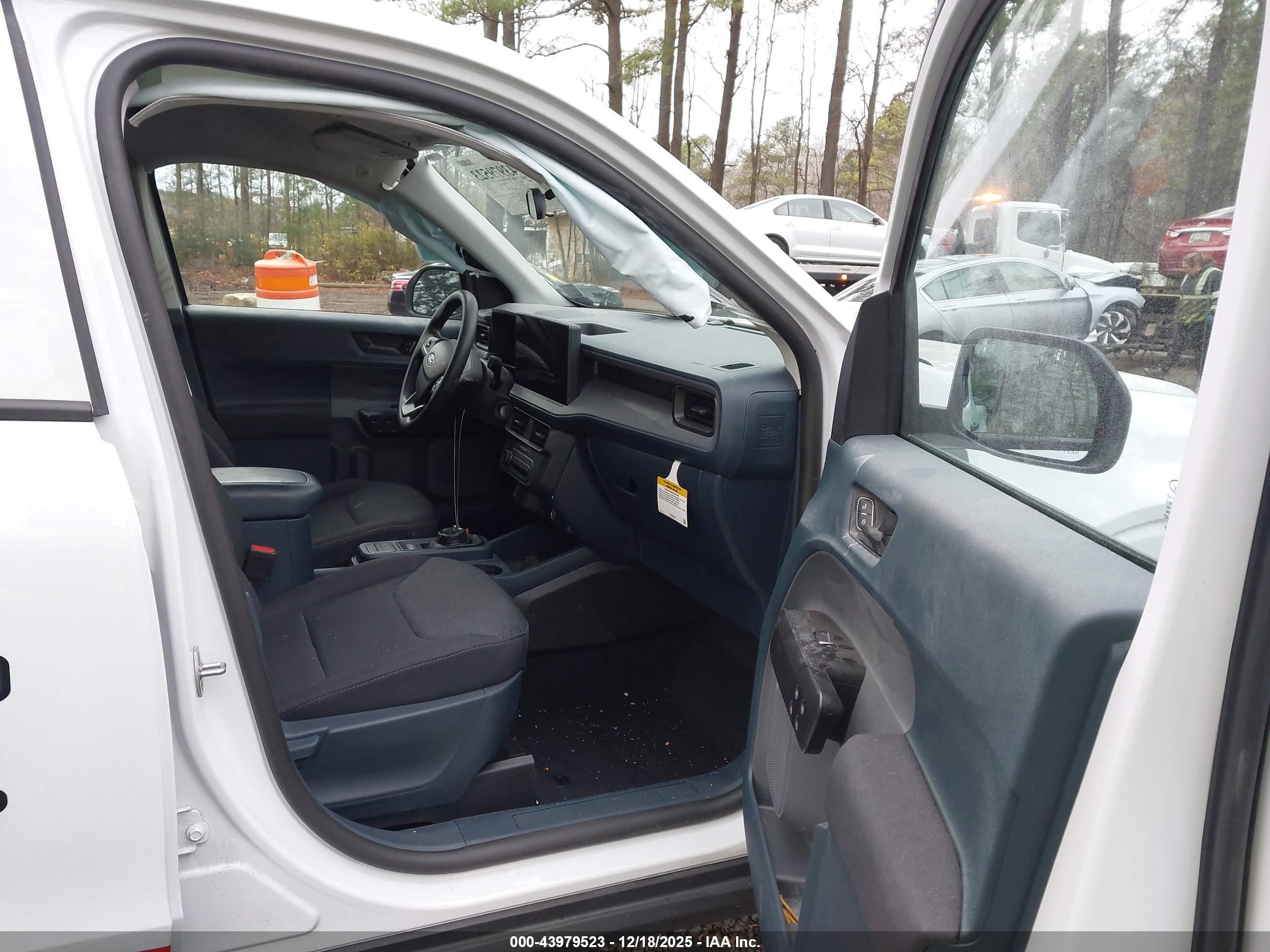 FORD MAVERICK image 5