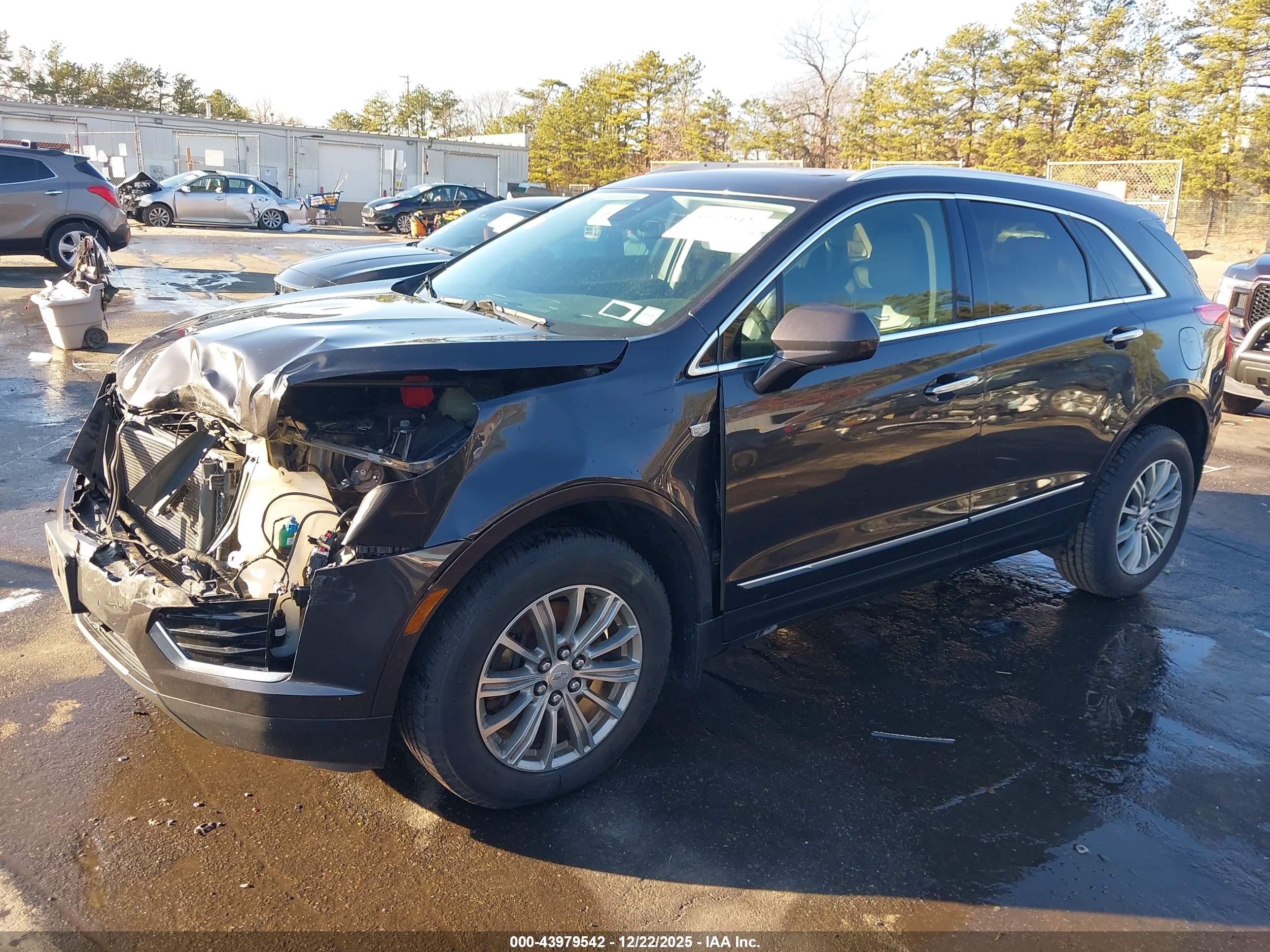 CADILLAC XT5 image 2