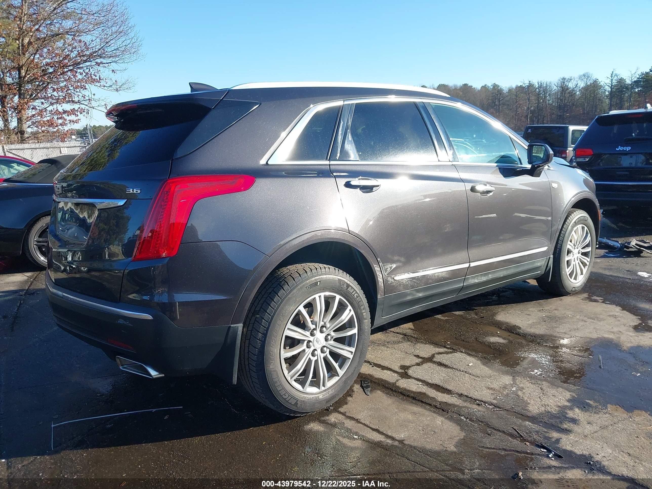 CADILLAC XT5 image 4