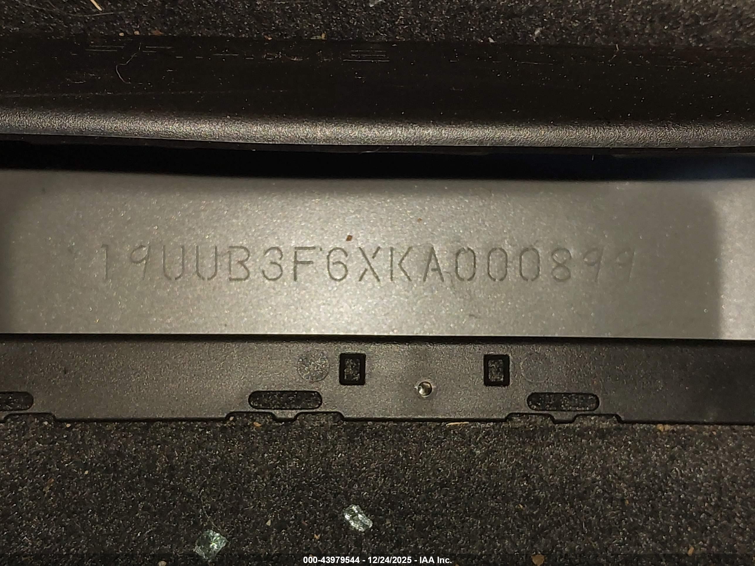 ACURA TLX image 9