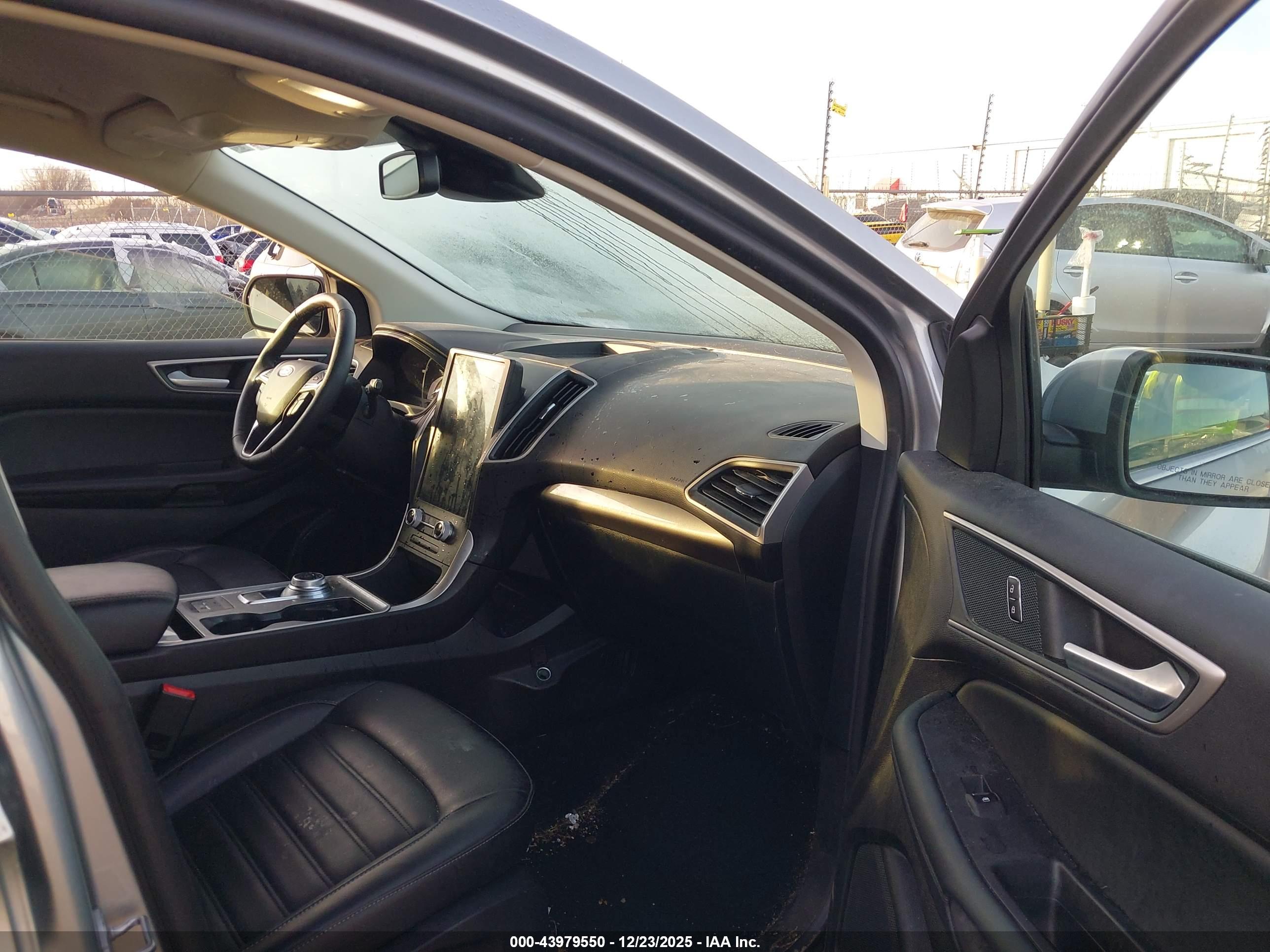 FORD EDGE image 5