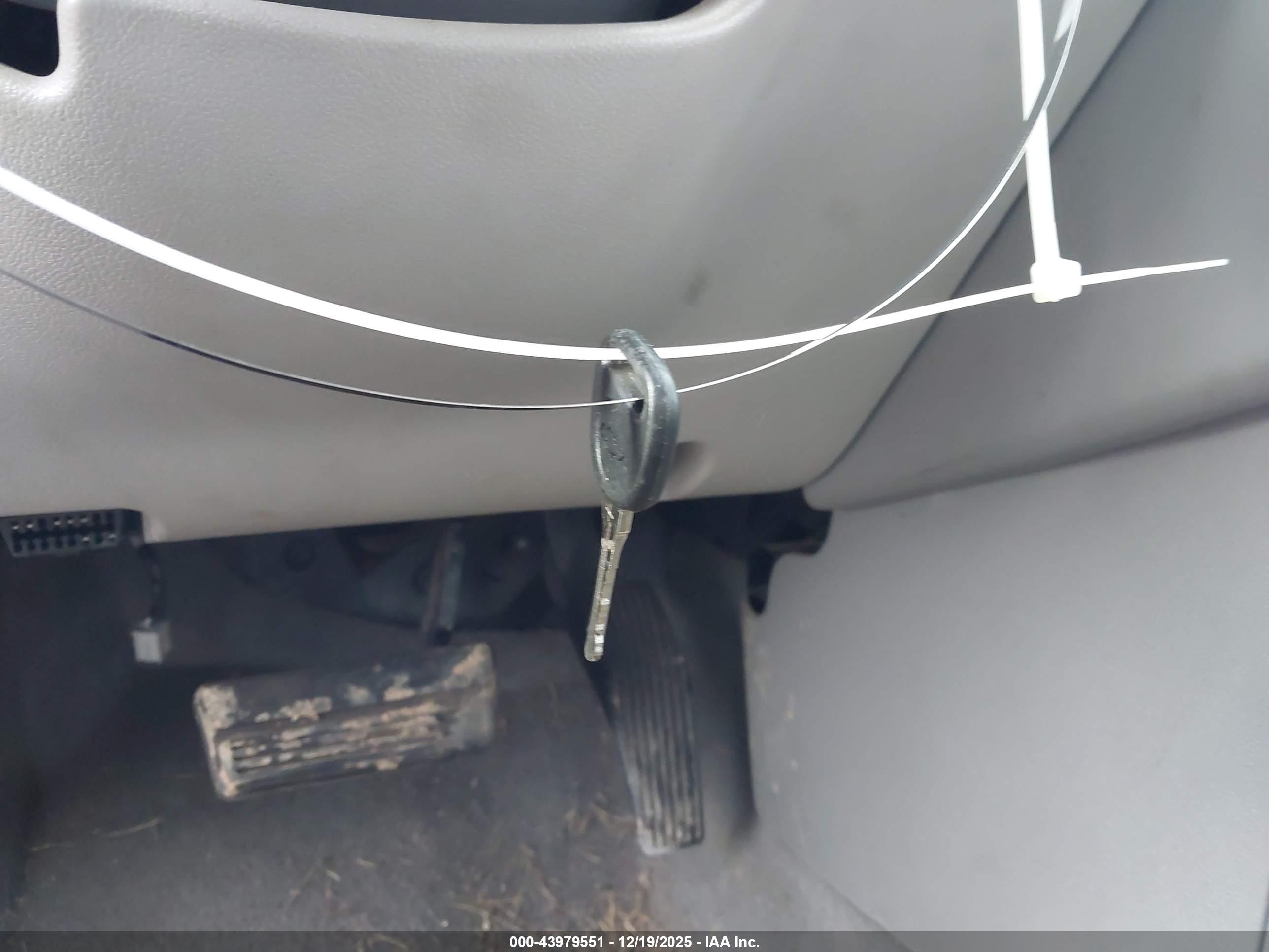 CHEVROLET MALIBU image 11