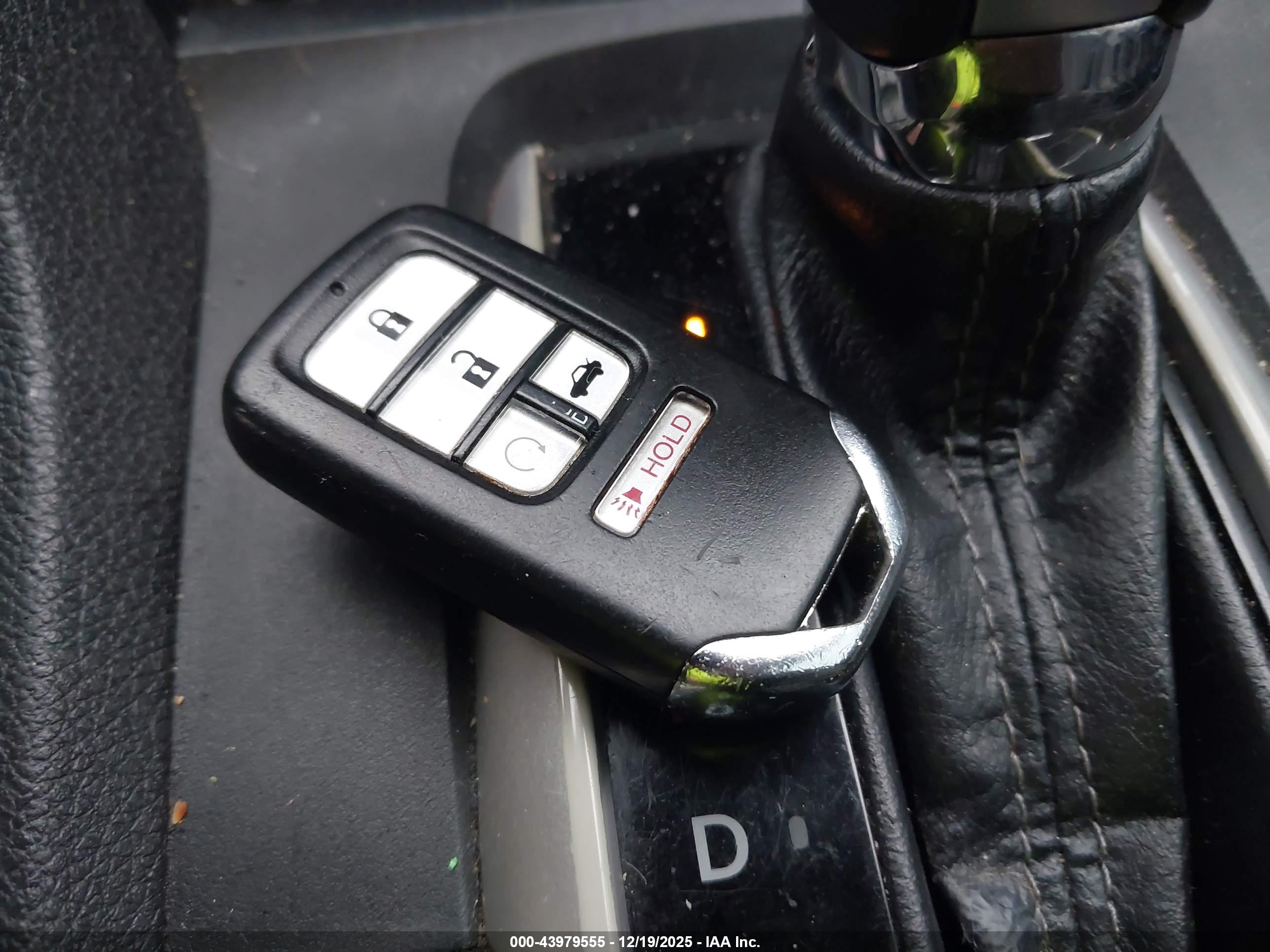HONDA CIVIC image 11