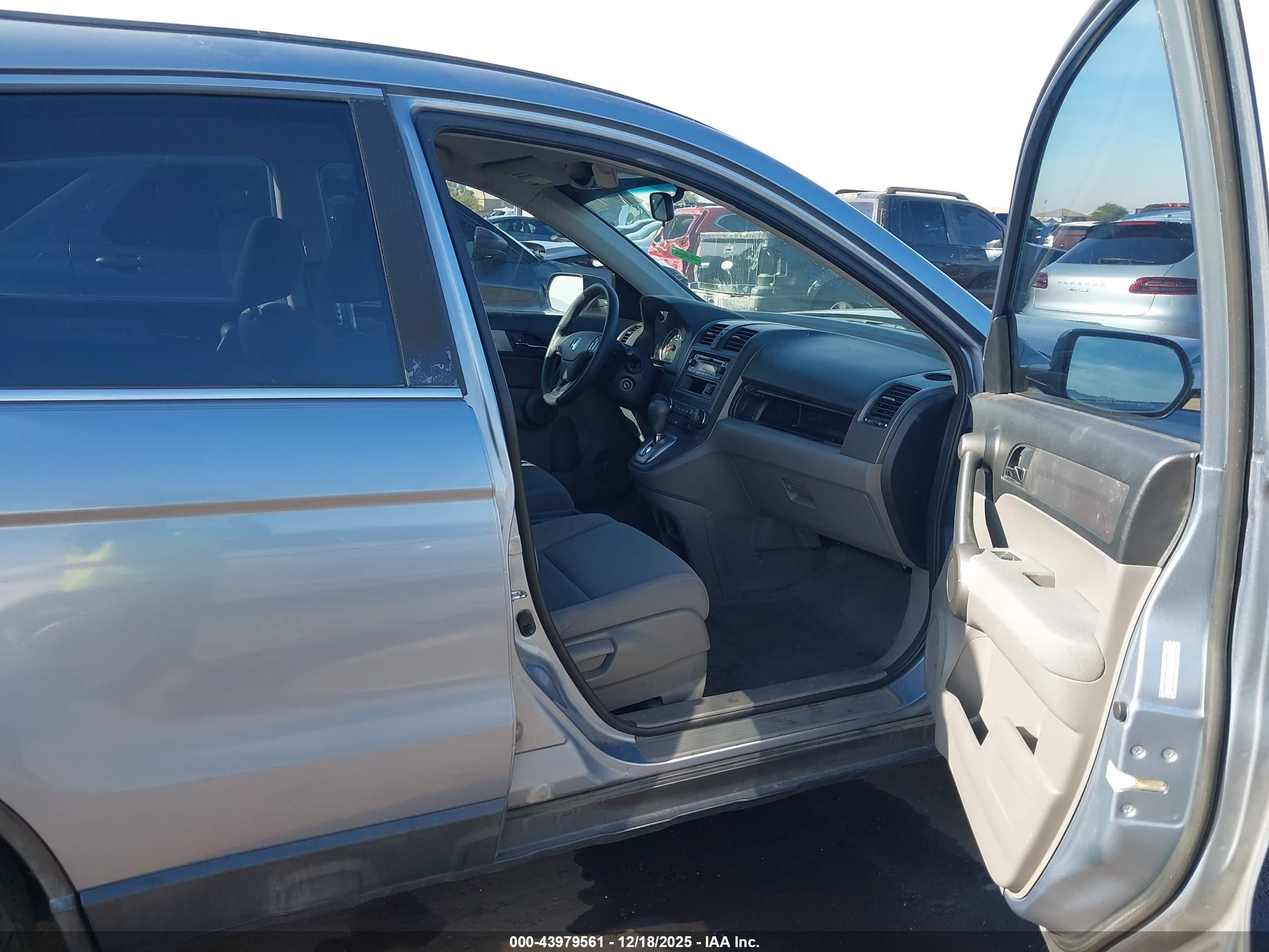 HONDA CR-V image 5