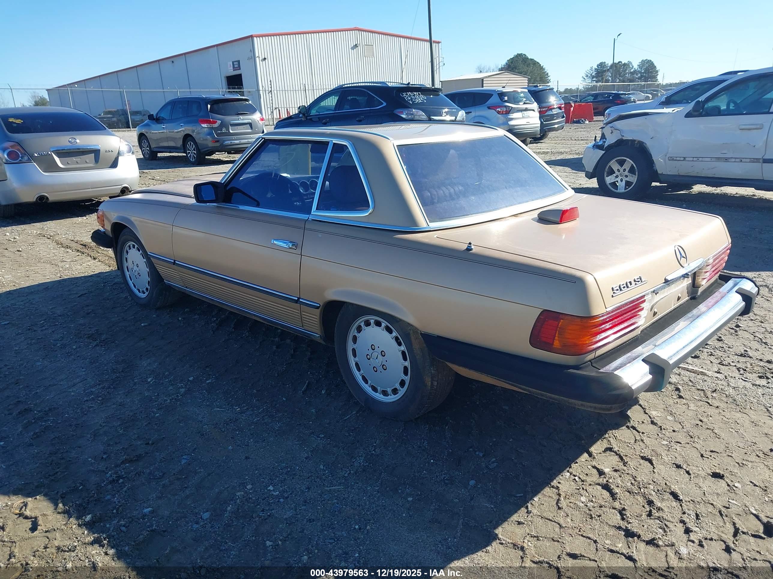 MERCEDES-BENZ 380 image 3