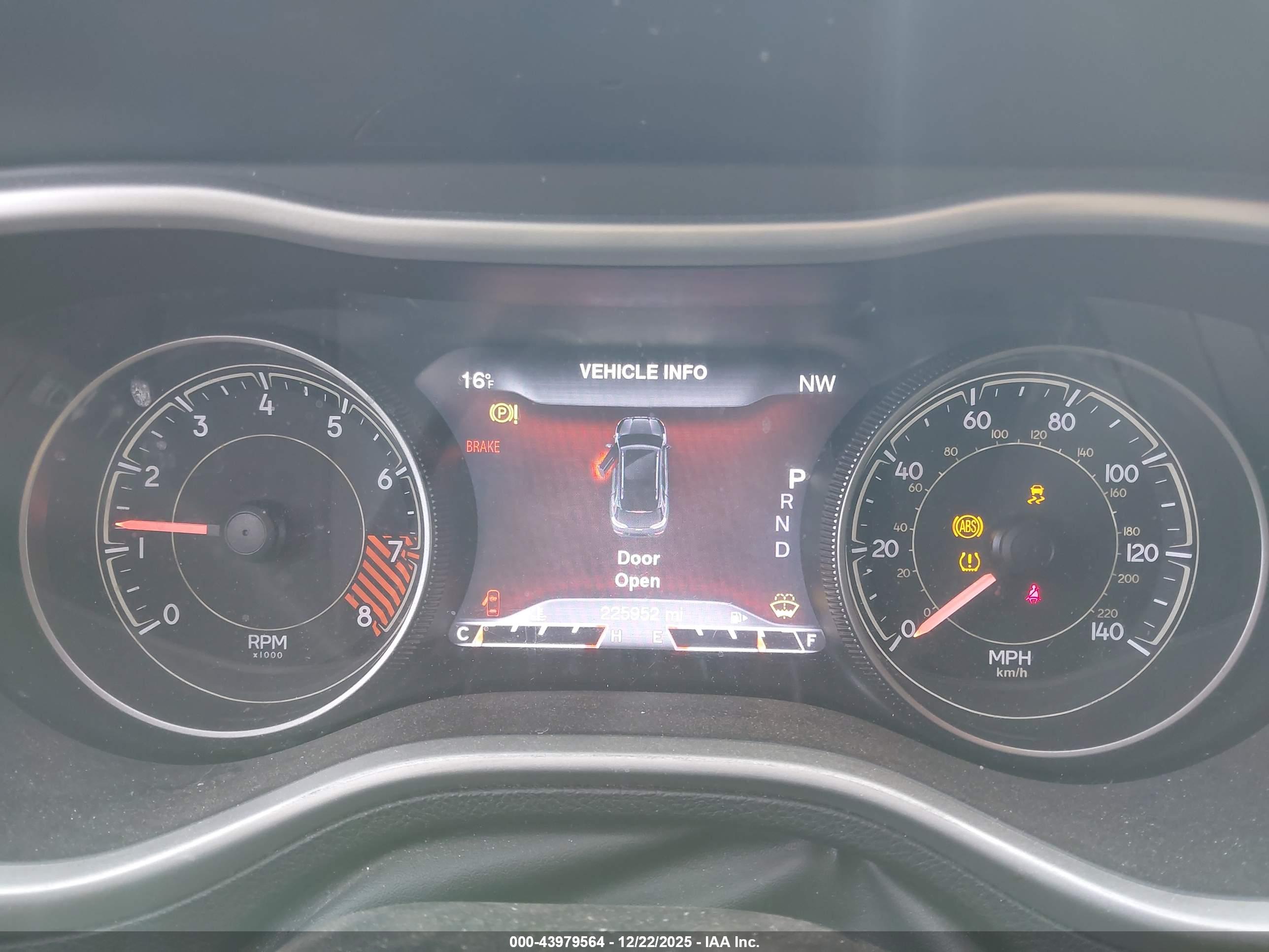 JEEP CHEROKEE image 7