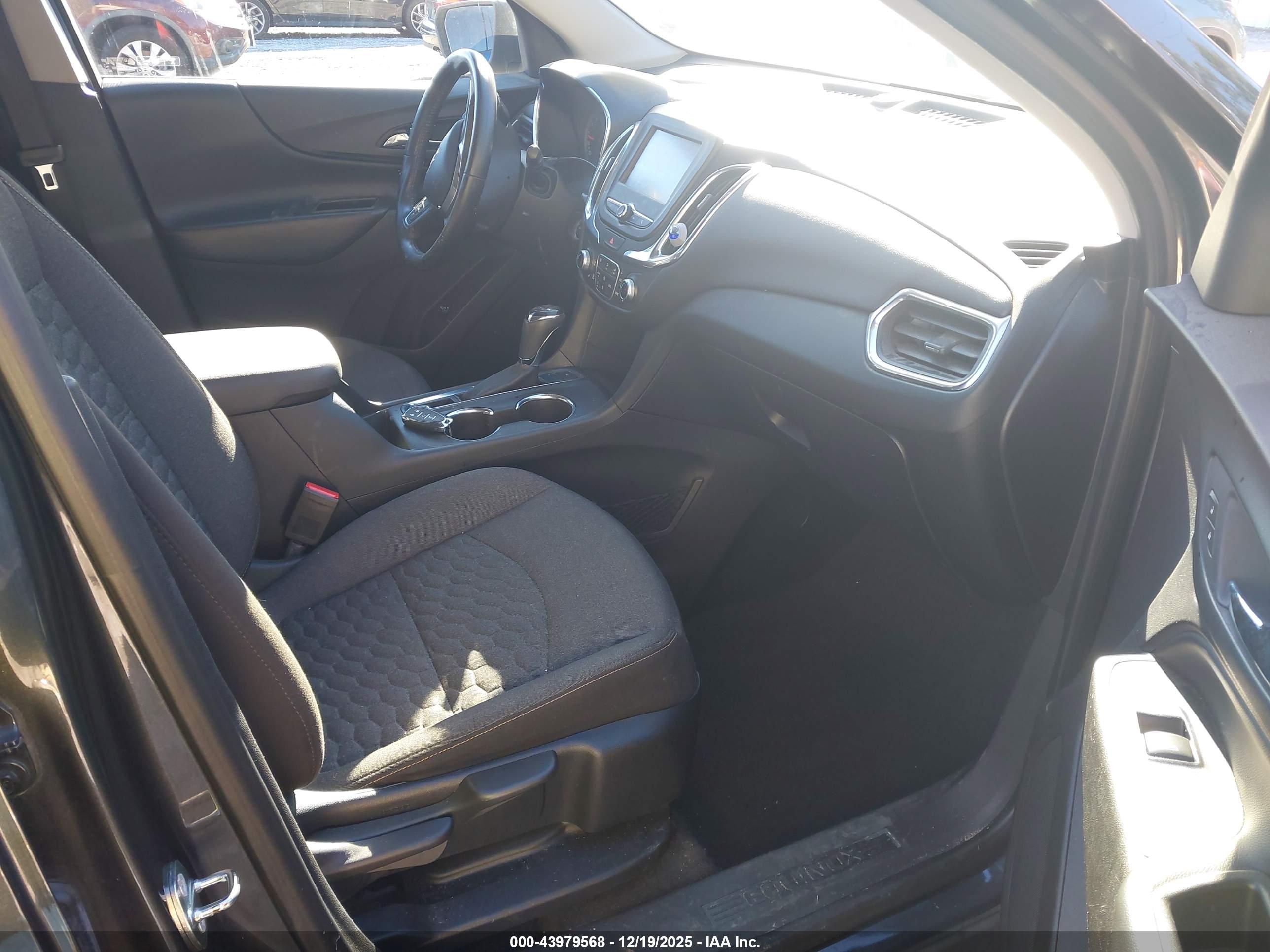 CHEVROLET EQUINOX image 5