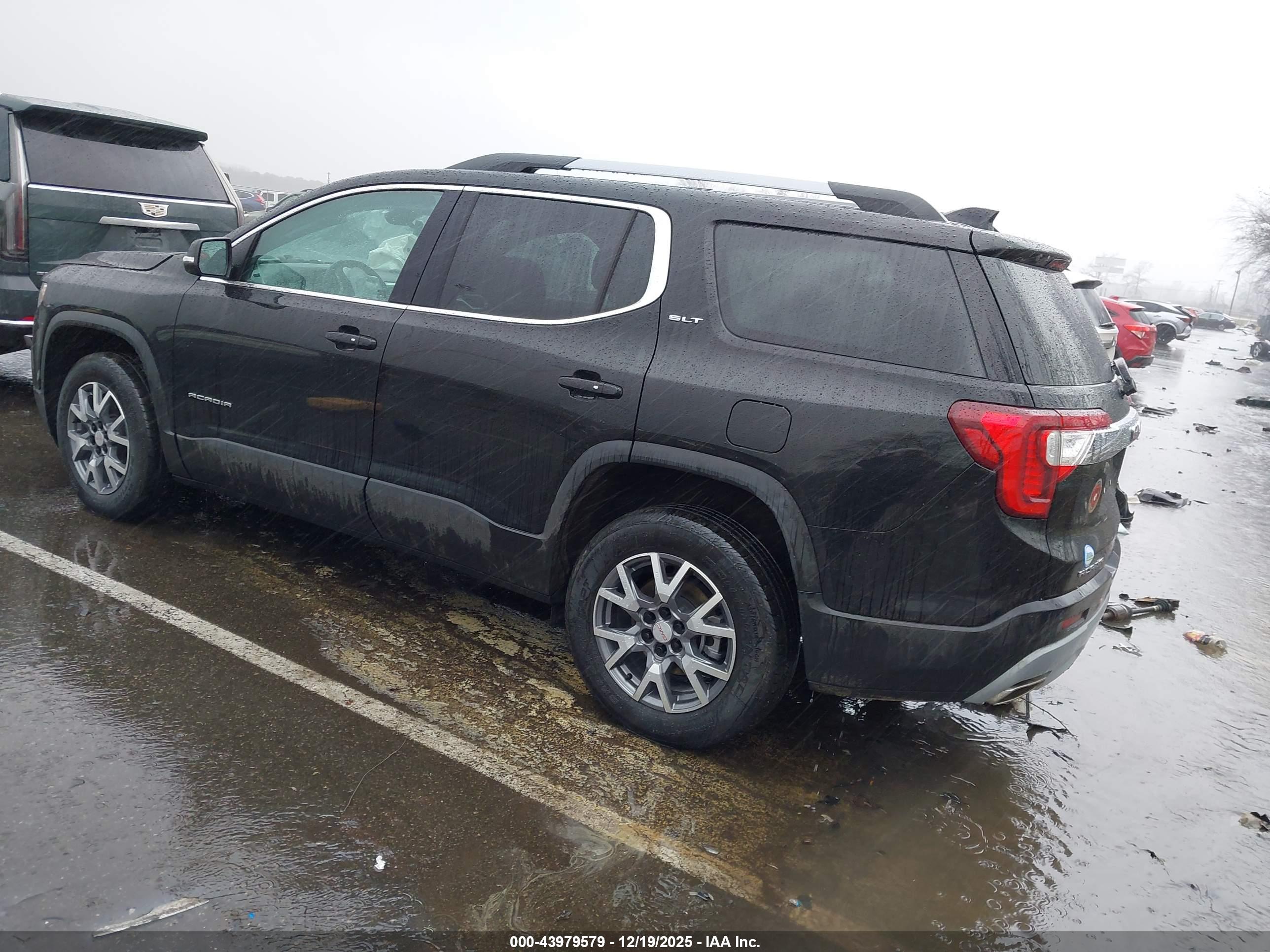 GMC ACADIA image 3