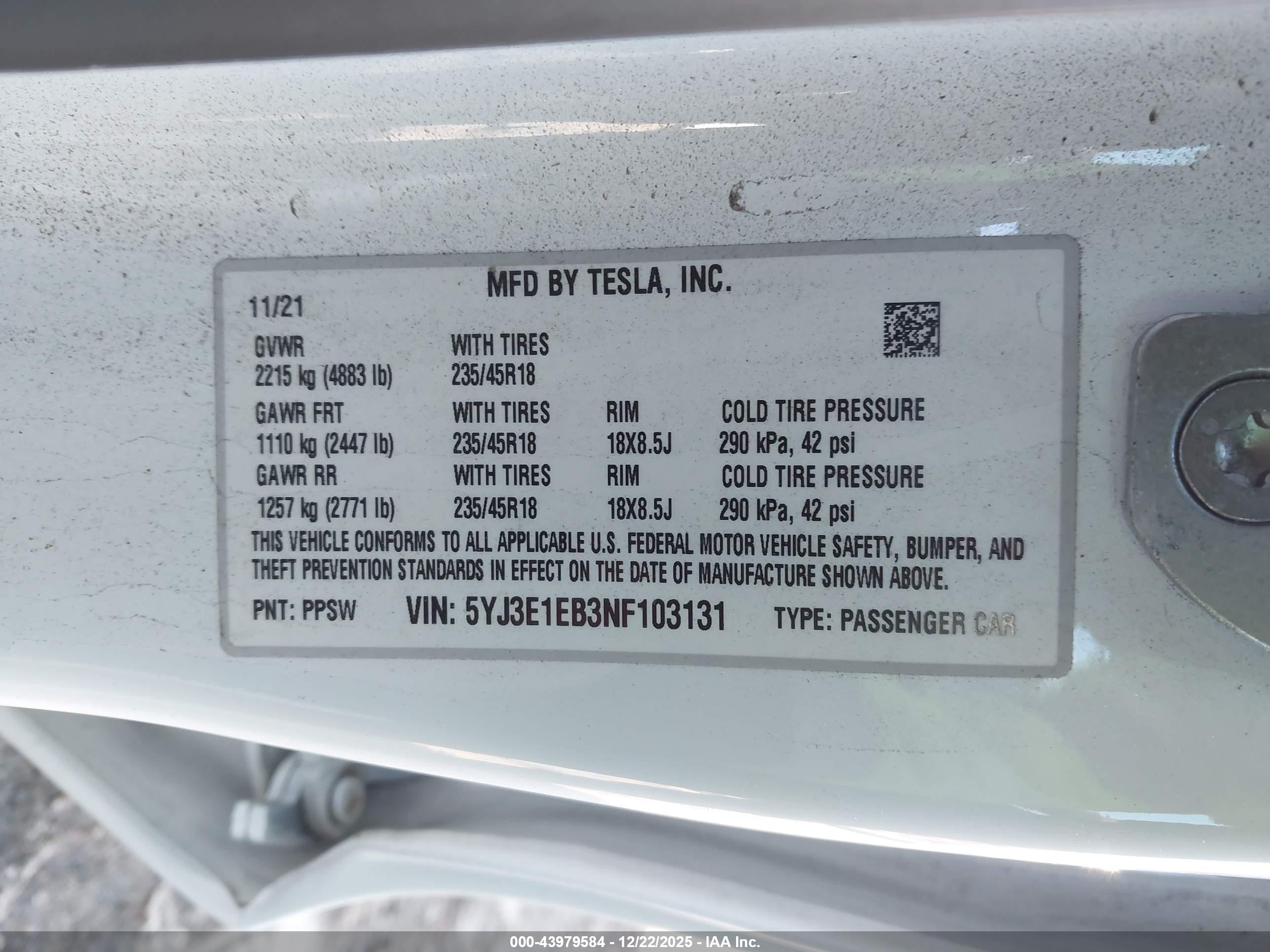 TESLA MODEL image 9