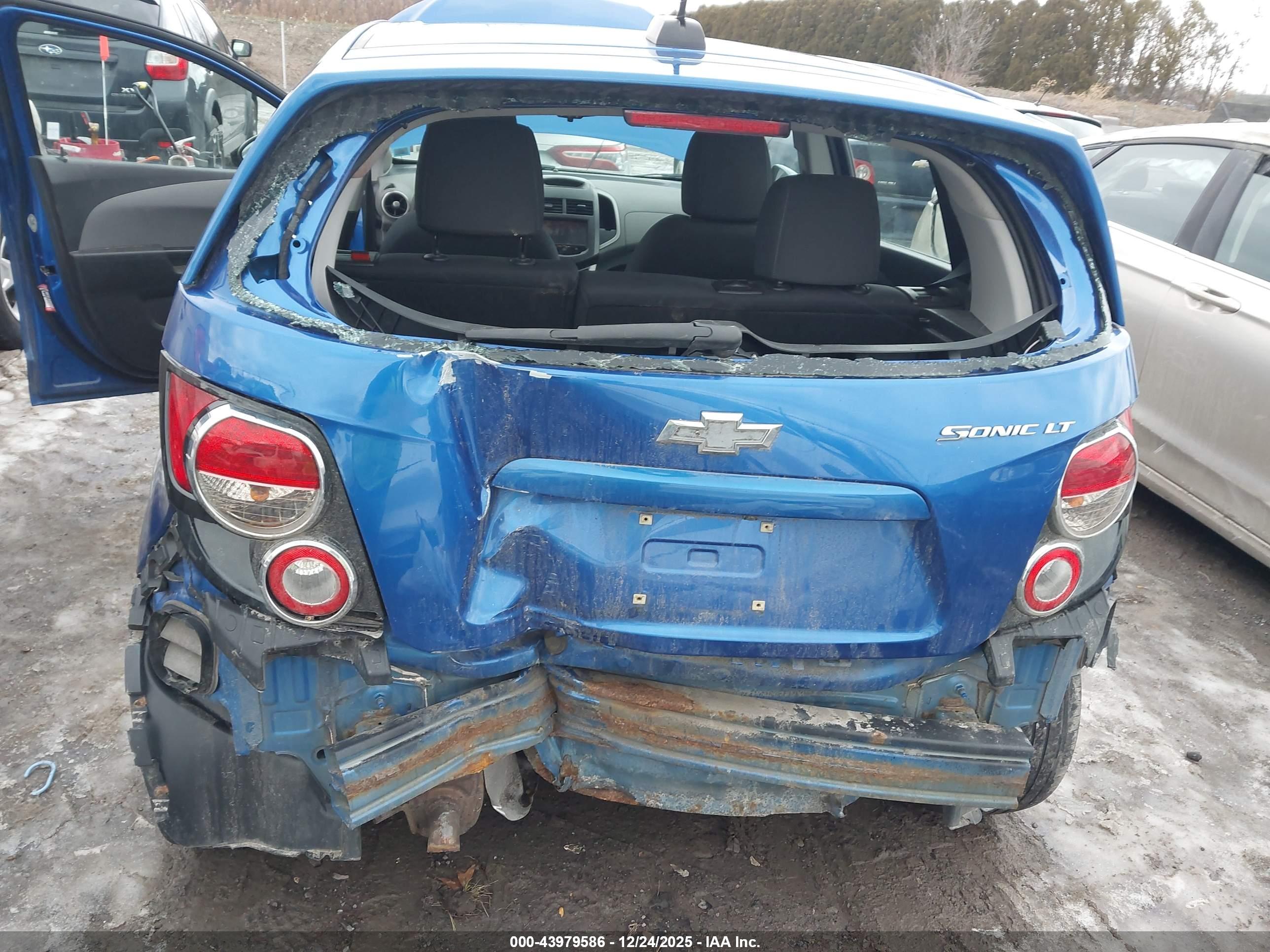 CHEVROLET SONIC image 6