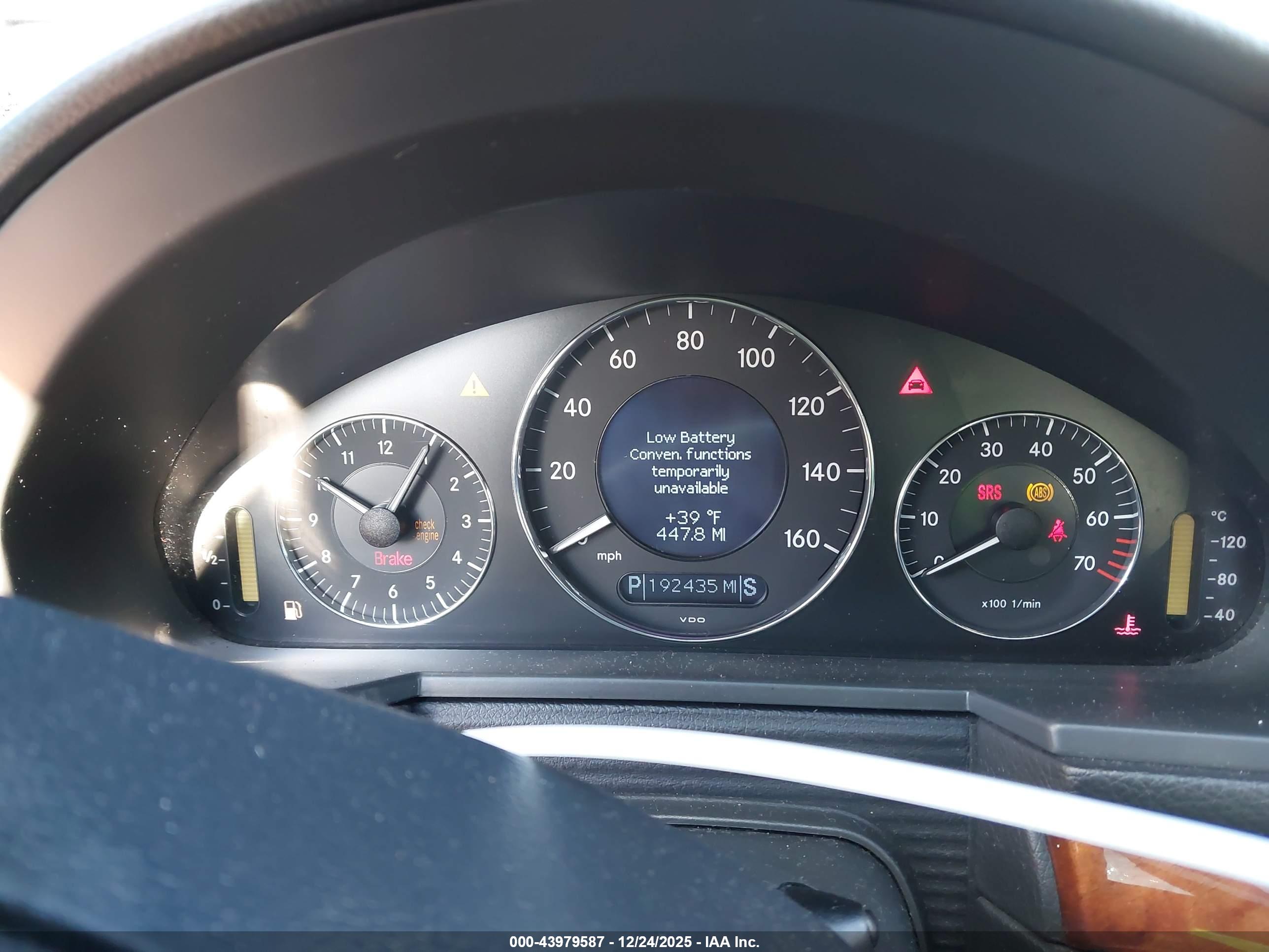 MERCEDES-BENZ E image 7