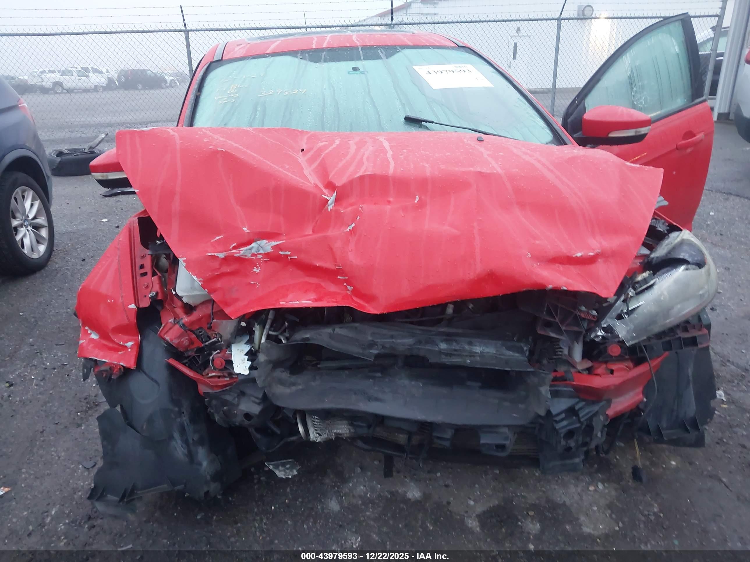 FORD FOCUS image 10