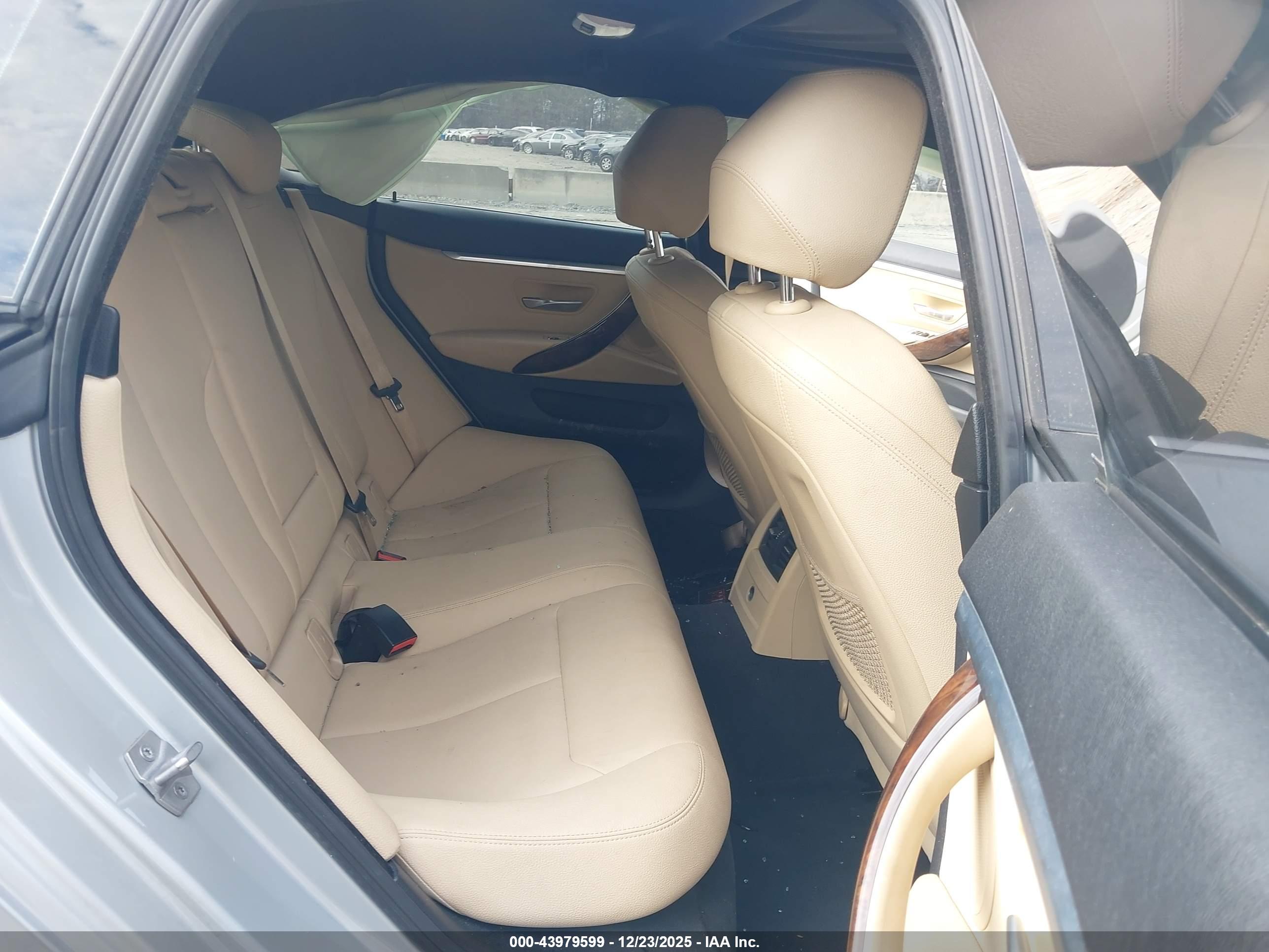 BMW 430I image 8