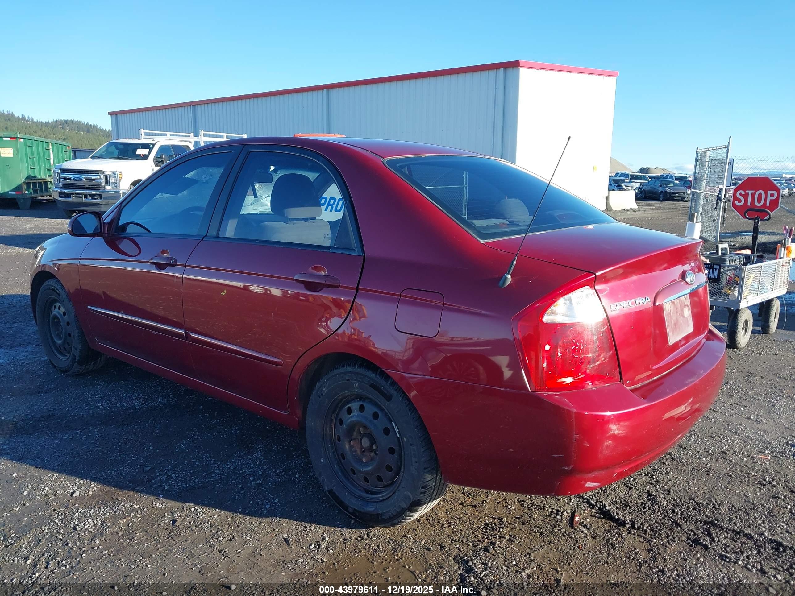 KIA SPECTRA image 3