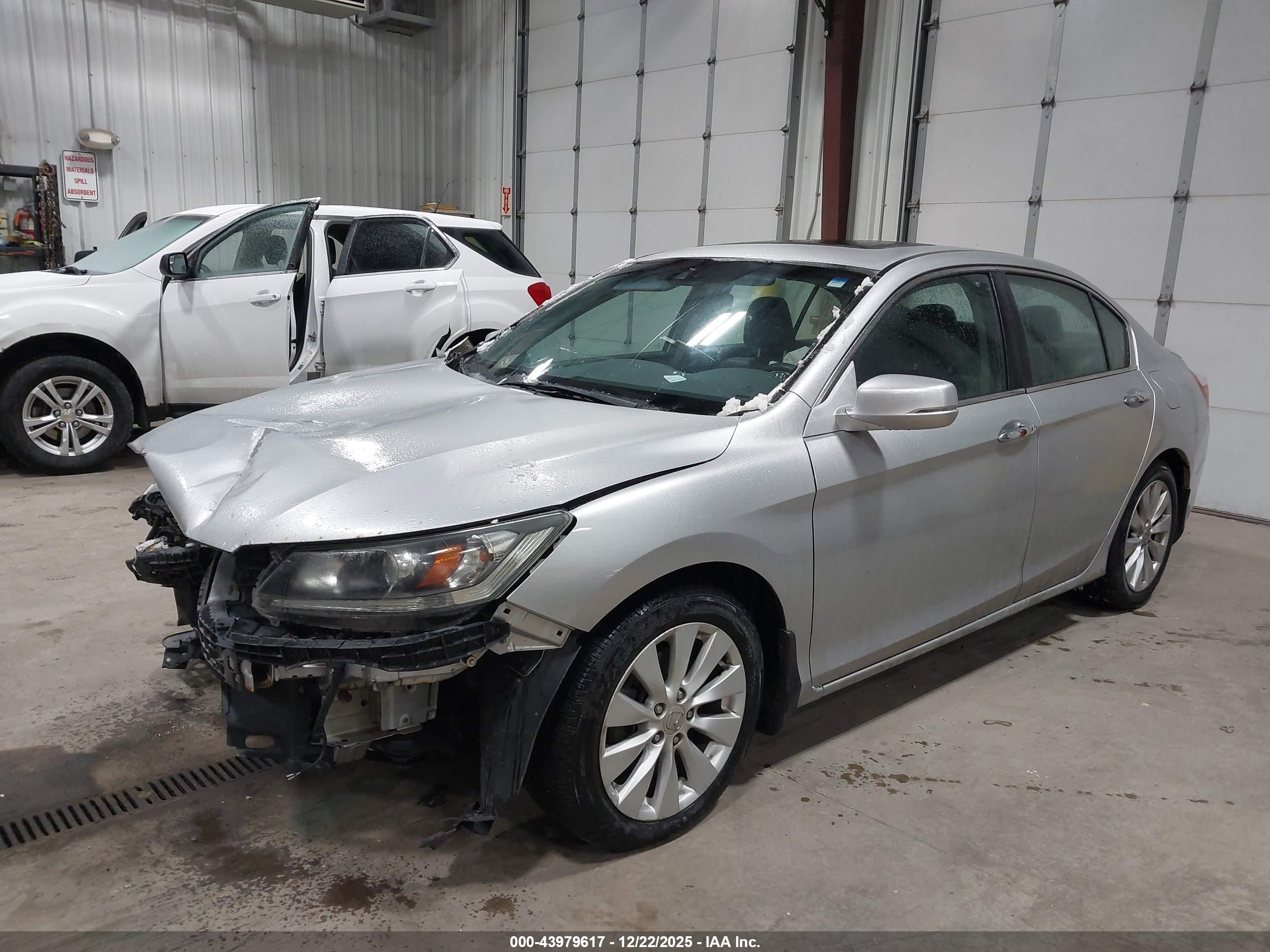 HONDA ACCORD image 2