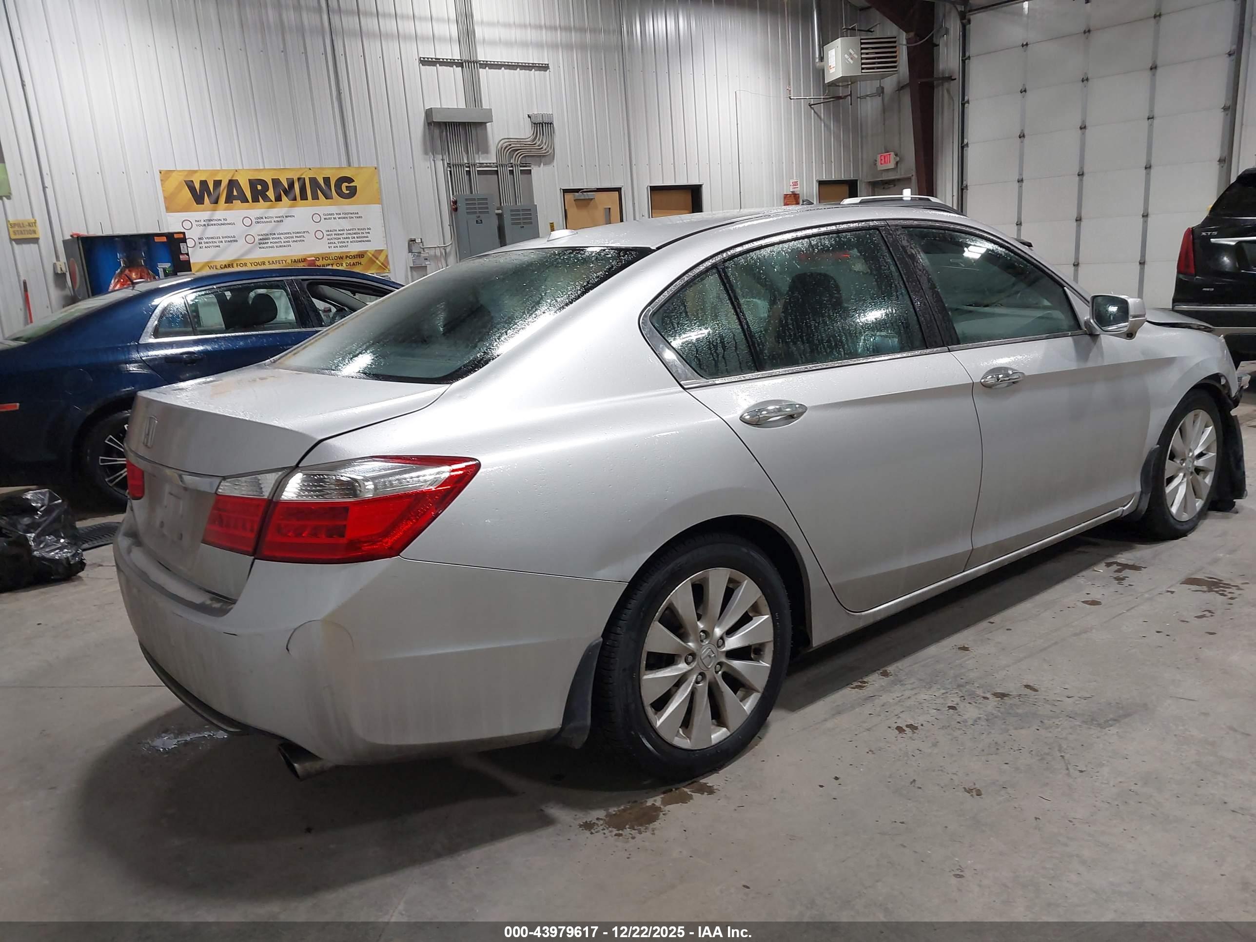 HONDA ACCORD image 4