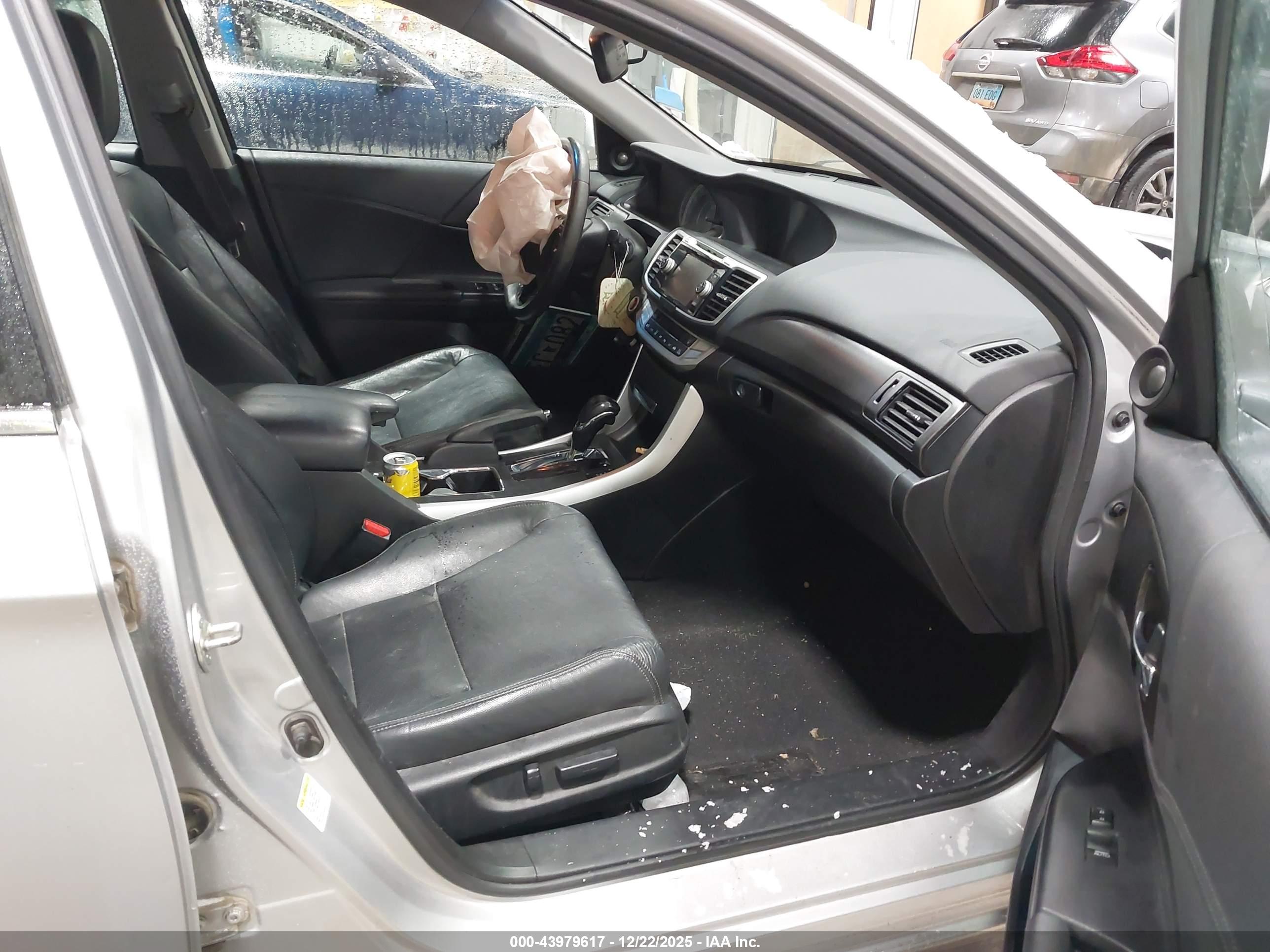 HONDA ACCORD image 5