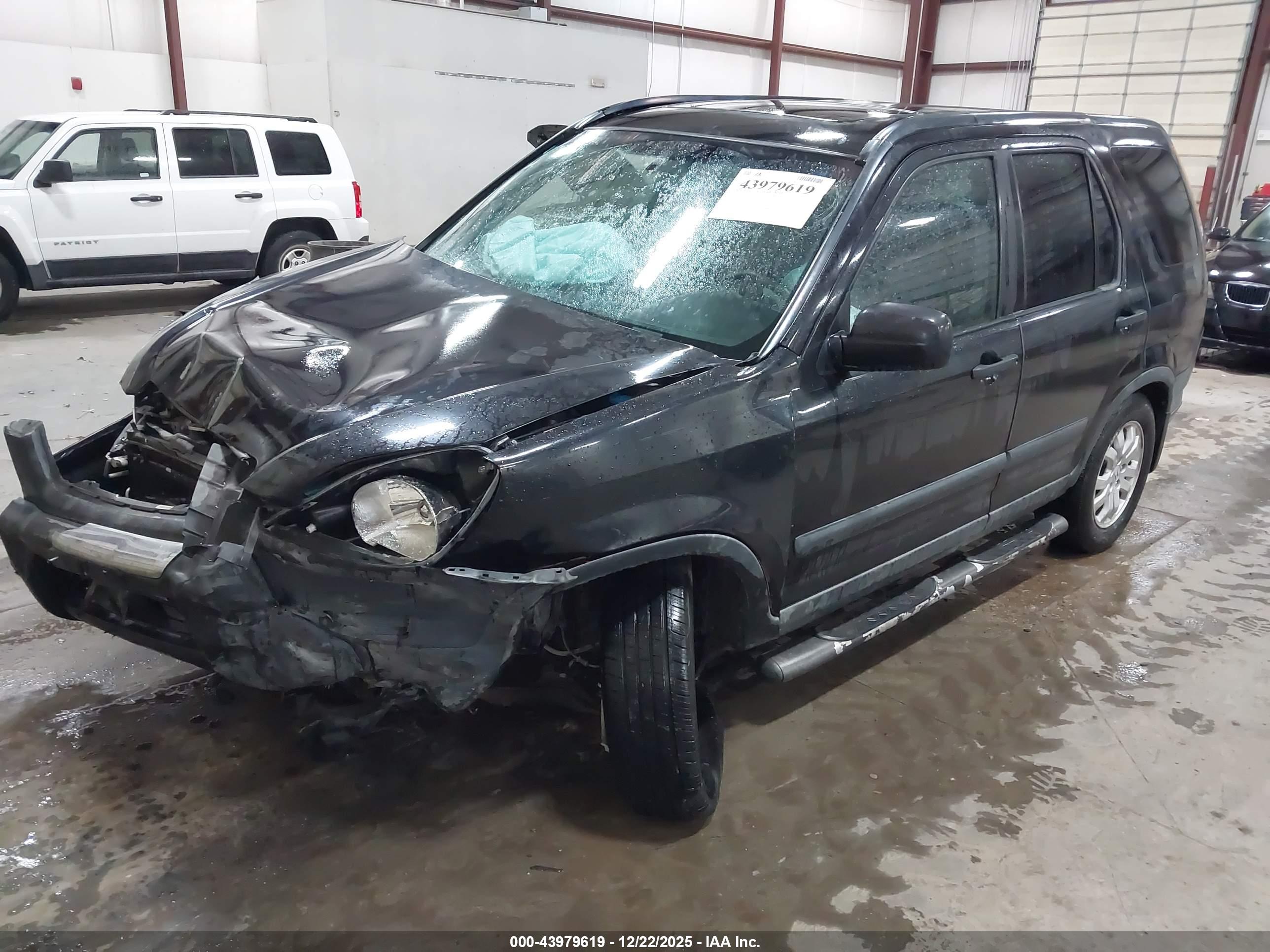 HONDA CR-V image 2
