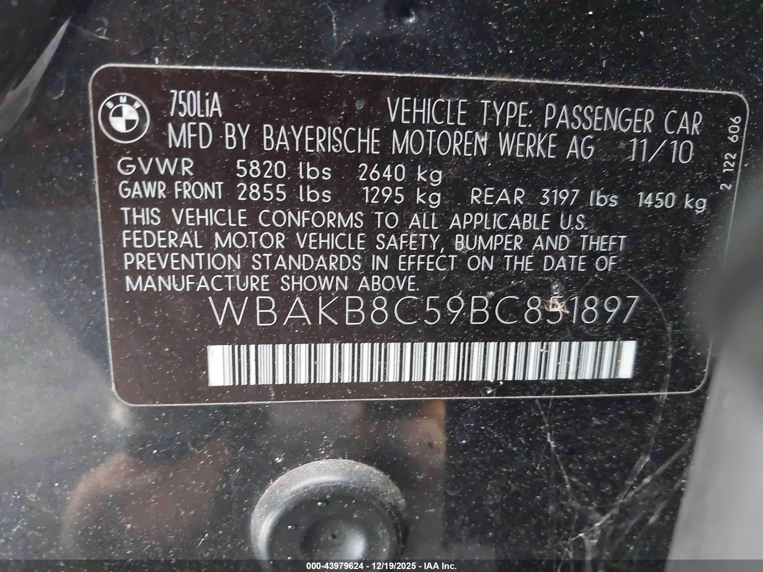 BMW 750LI image 9