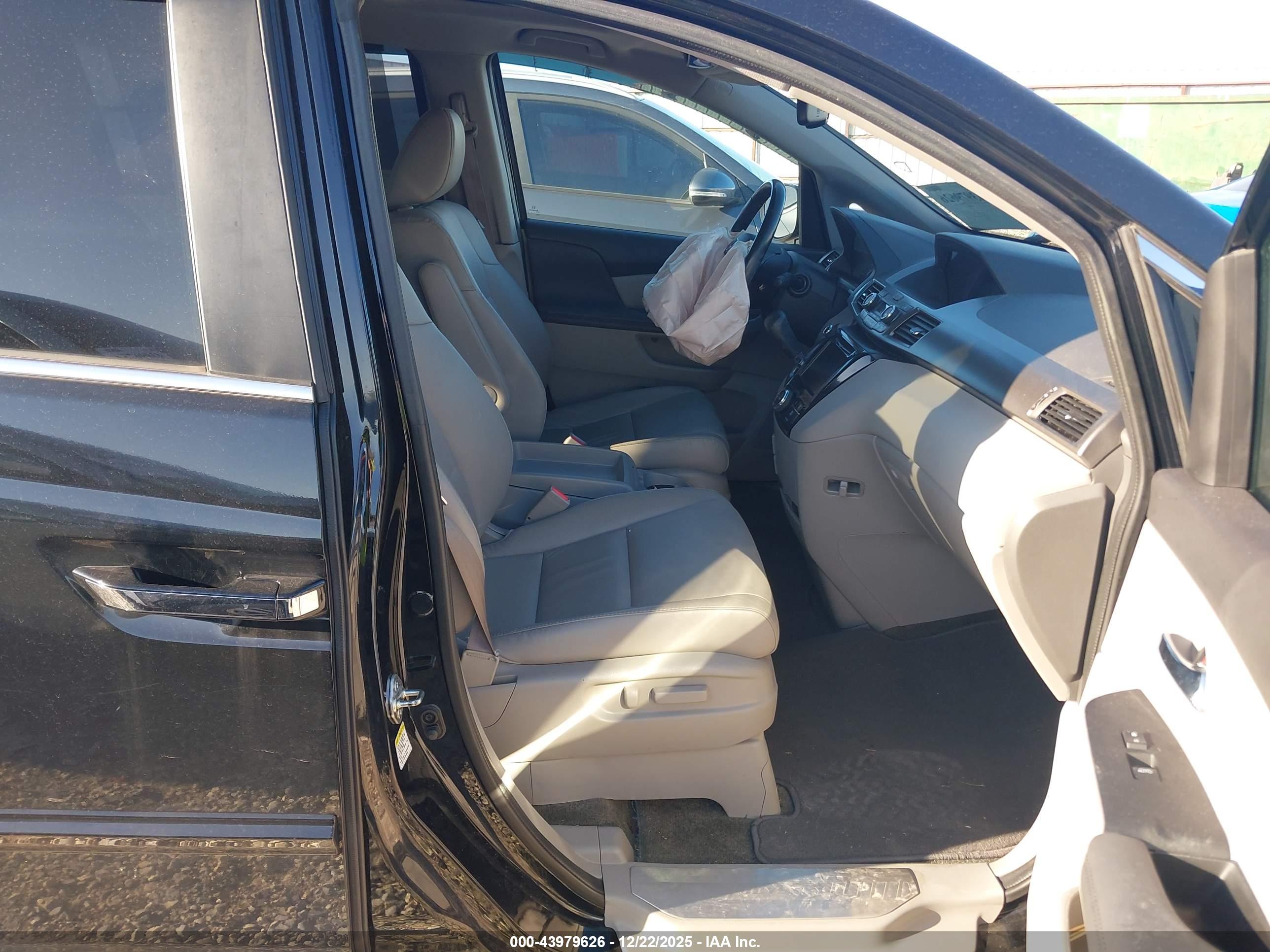 HONDA ODYSSEY image 5