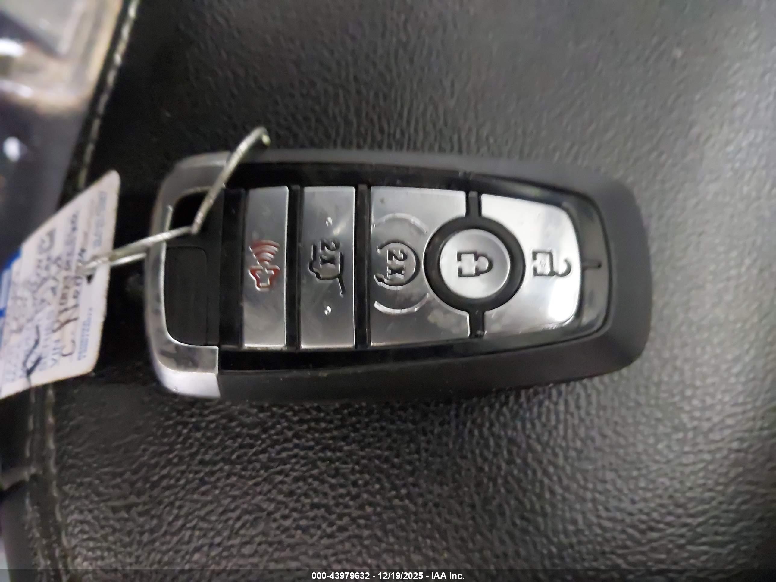 FORD EXPLORER image 11