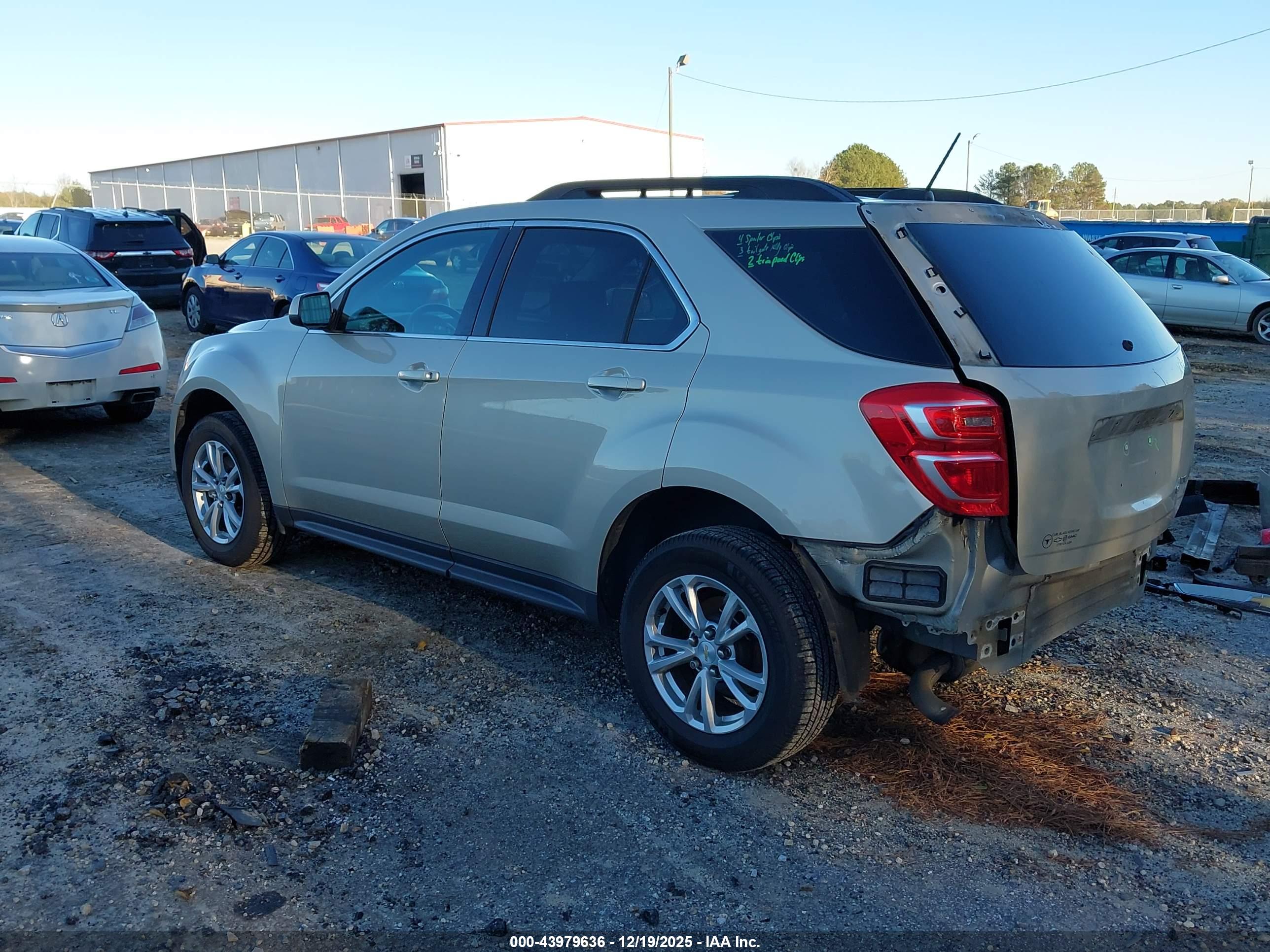 CHEVROLET EQUINOX image 3