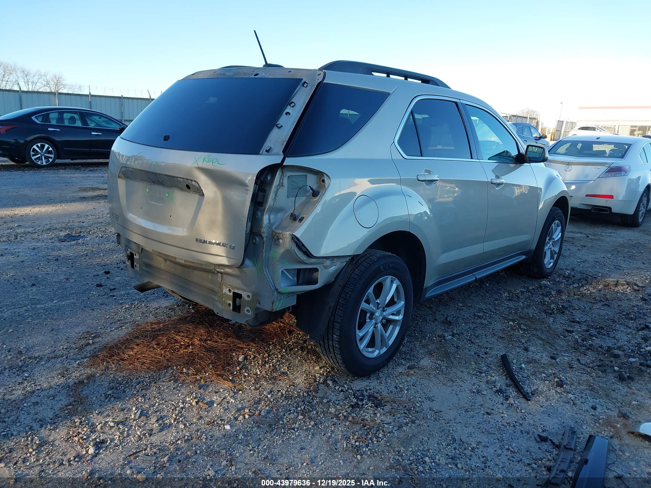 CHEVROLET EQUINOX image 4