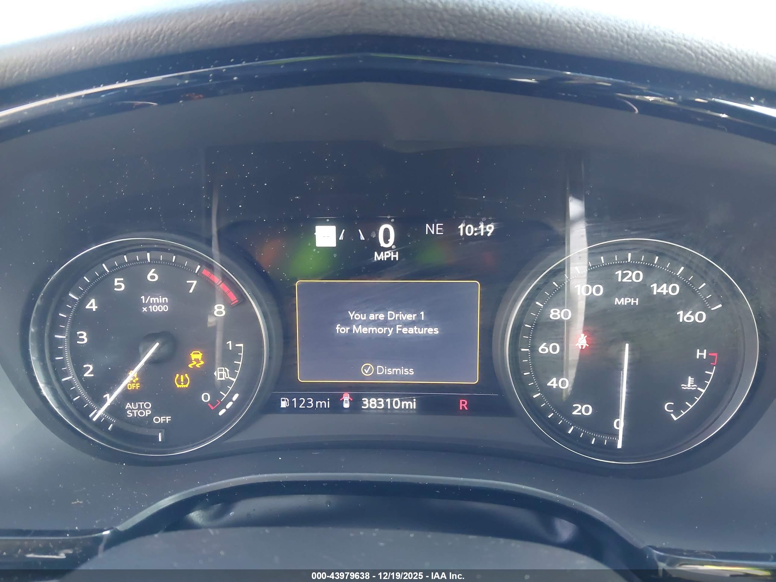 CADILLAC XT6 image 7