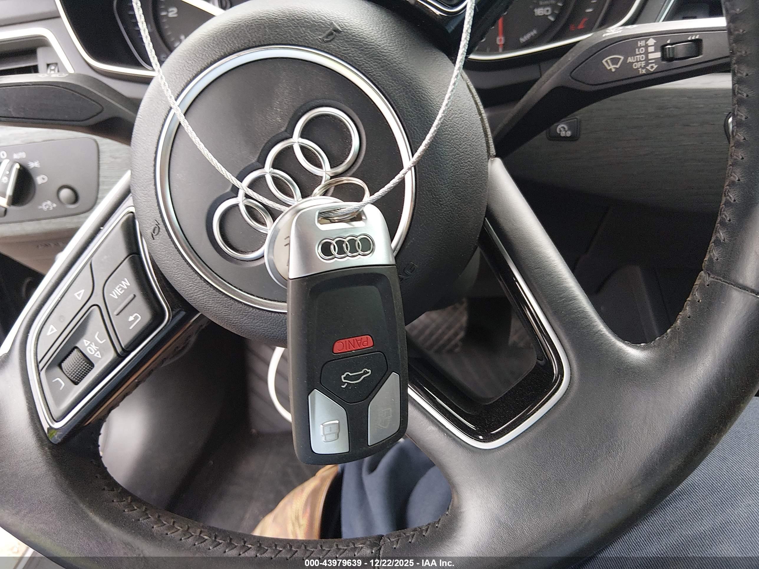 AUDI A4 image 11