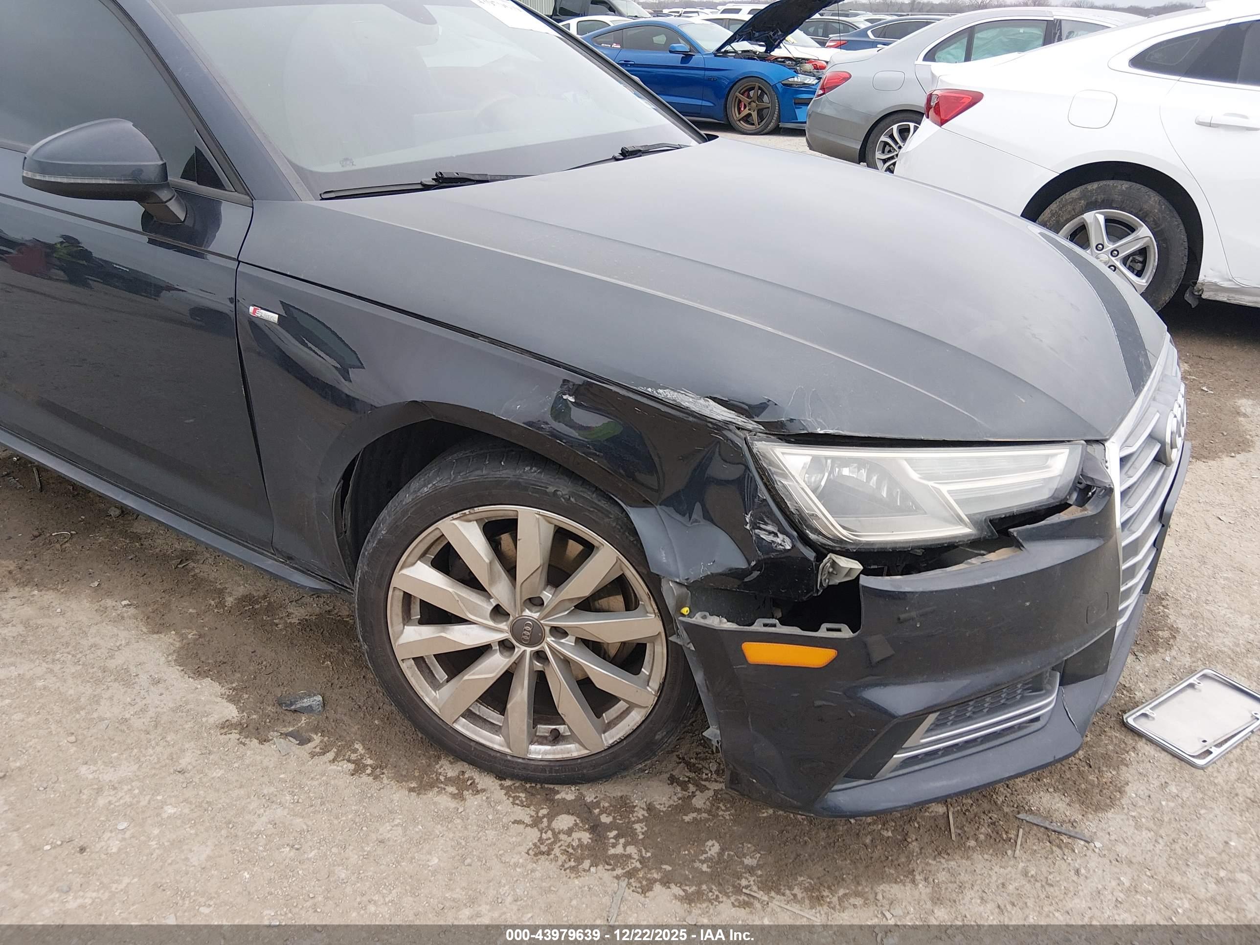 AUDI A4 image 6