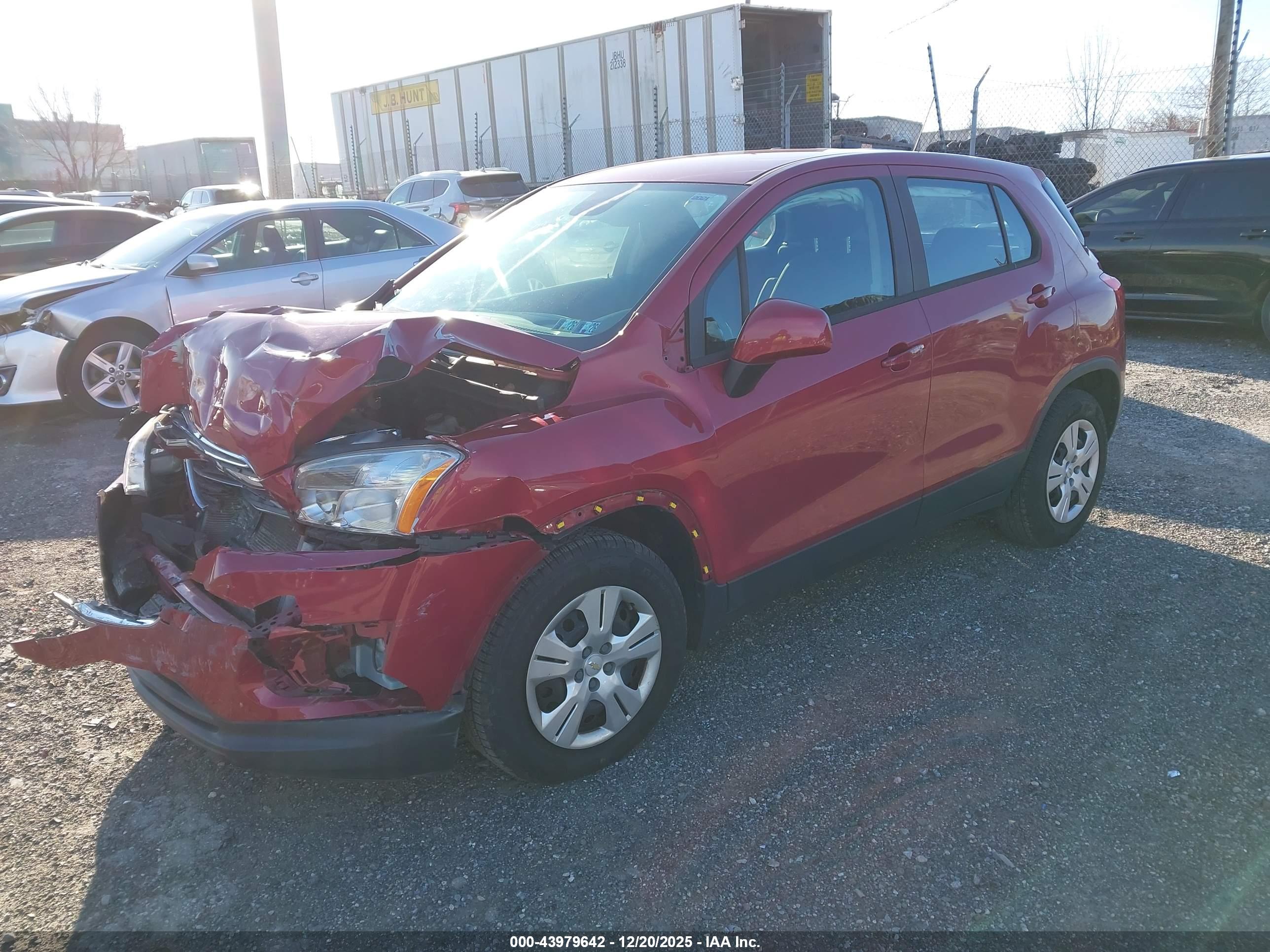 CHEVROLET TRAX image 2