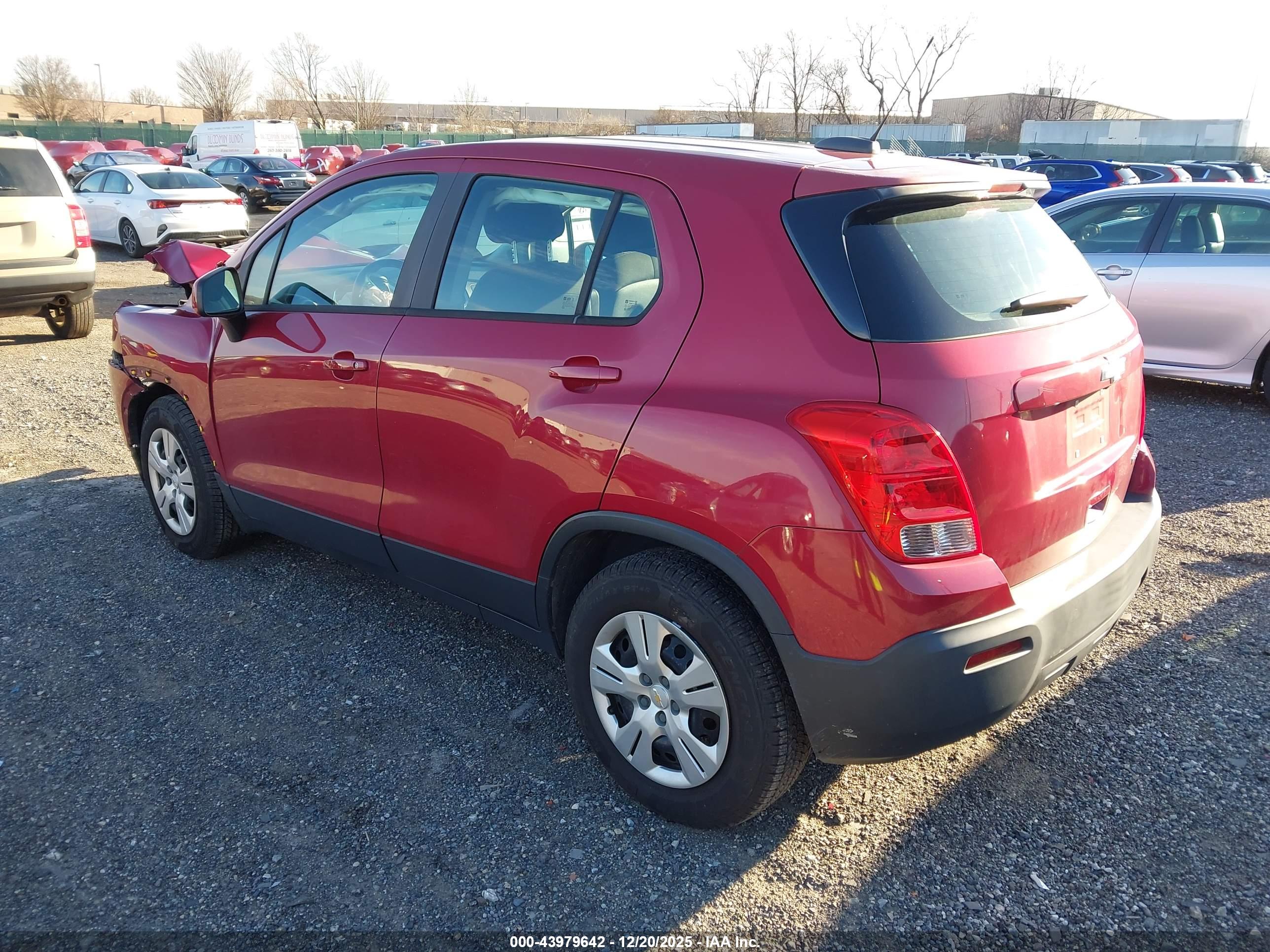 CHEVROLET TRAX image 3