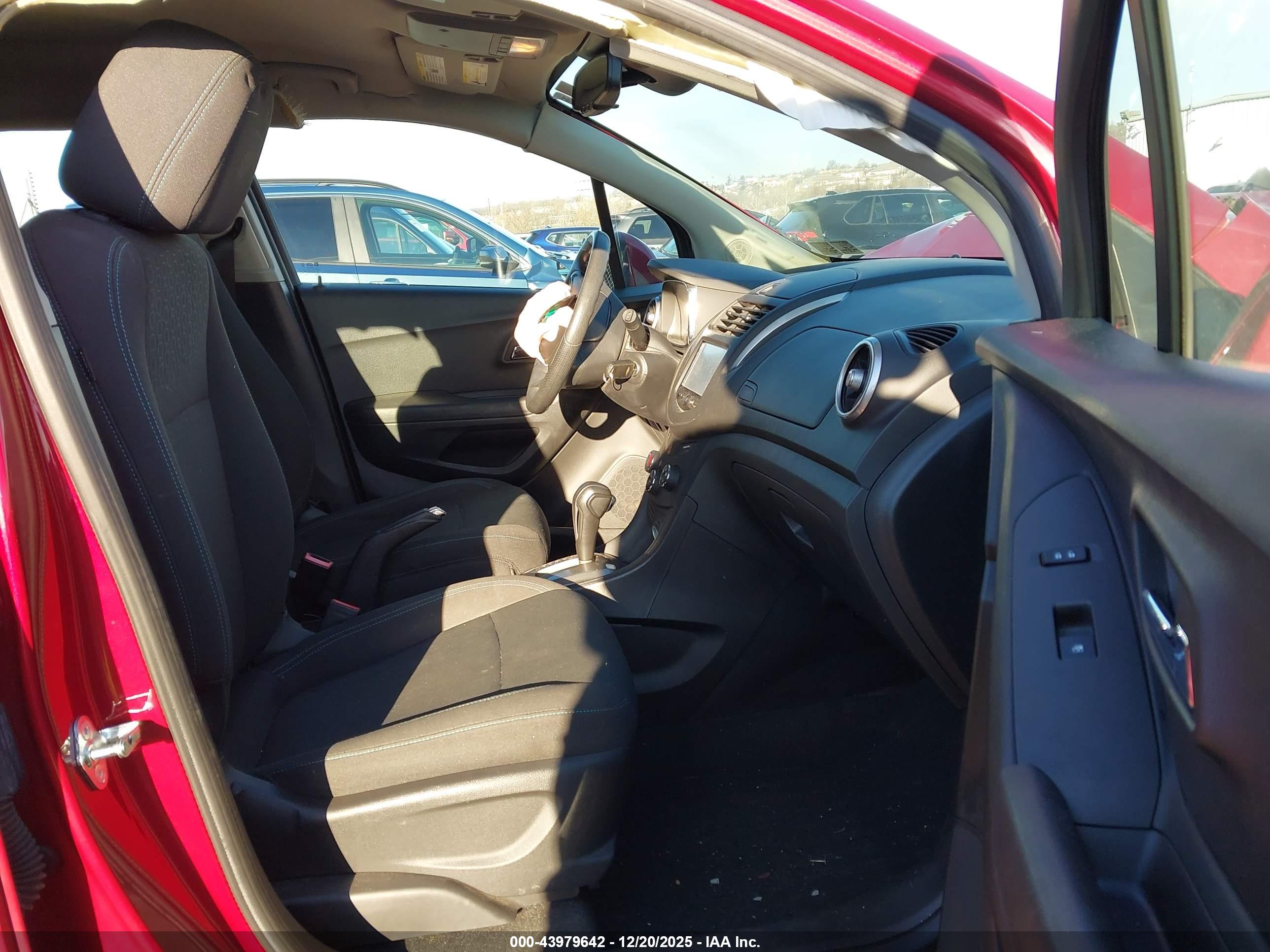 CHEVROLET TRAX image 5