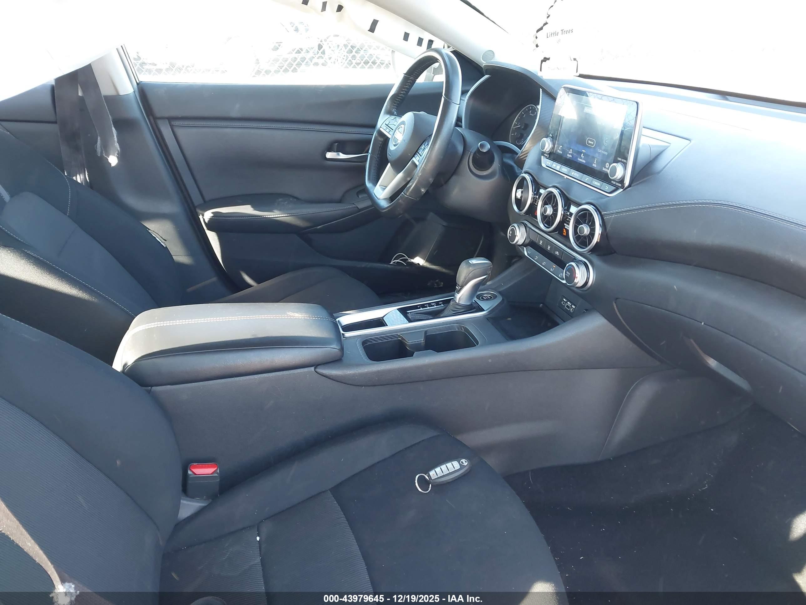 NISSAN SENTRA image 5