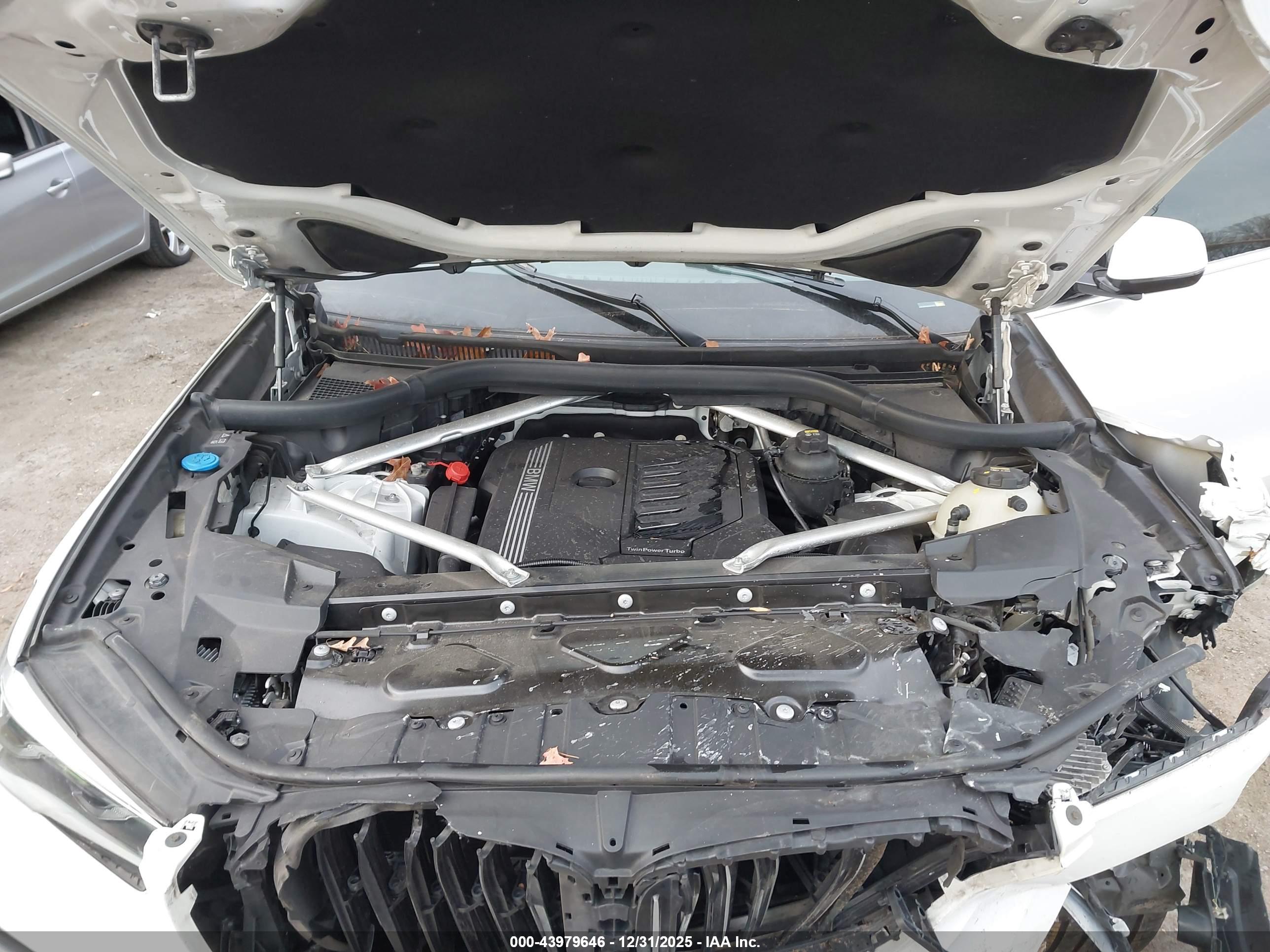 BMW X5 image 10